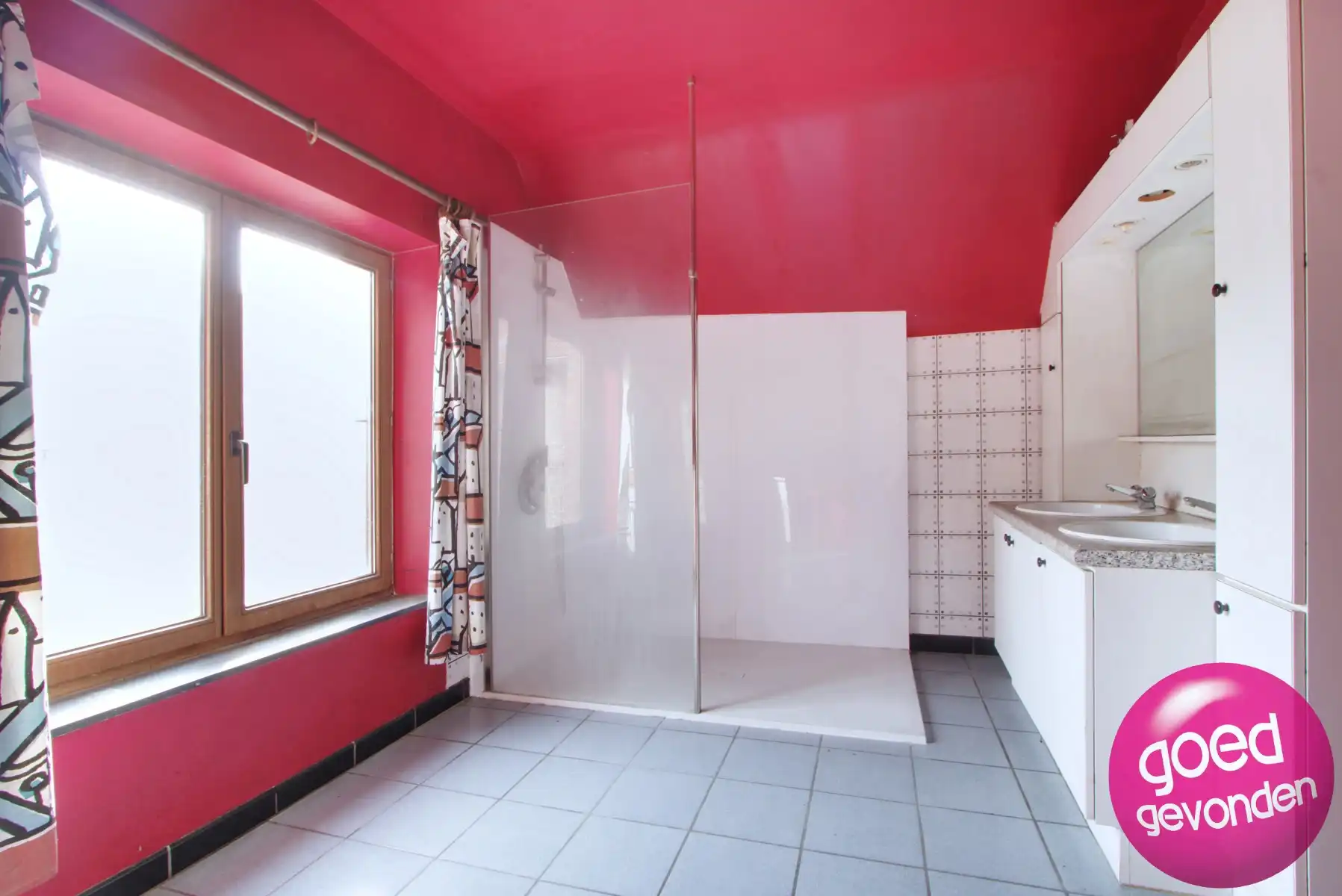 TE RENOVEREN WONING - 3 RUIME SLK - TERRAS - TUIN - PARKING foto 16