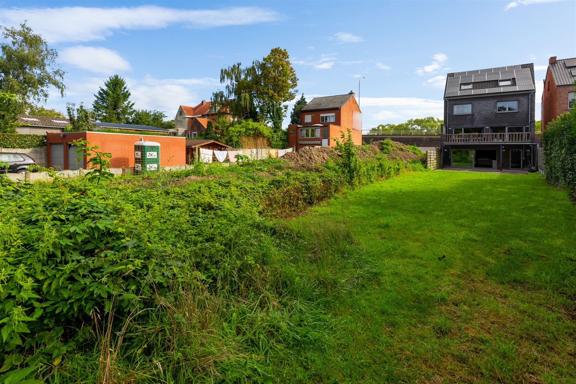 Ruime gezinswoning met vier slaapkamers en tuin foto 25