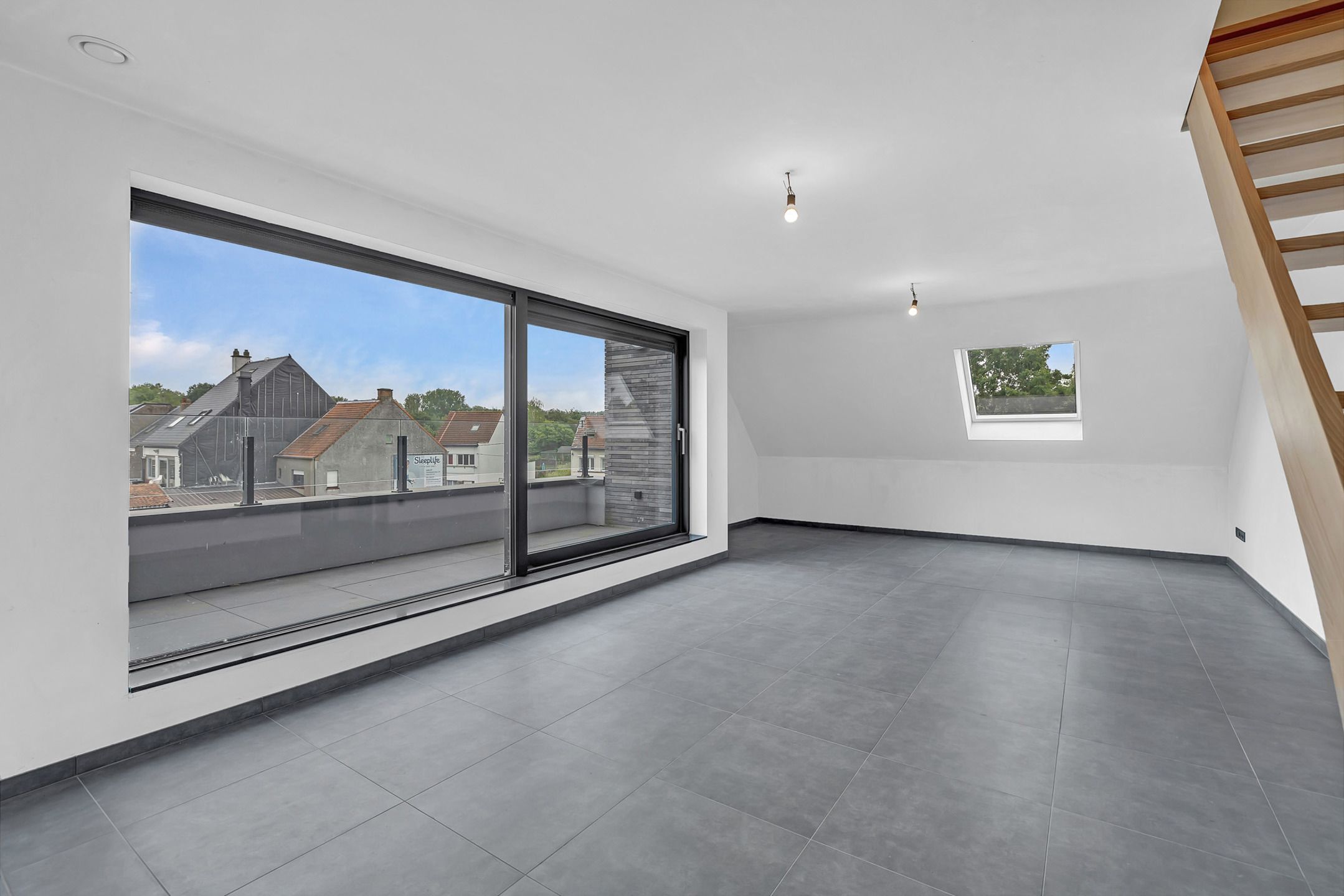 Prachtig BEN appartement met 2 slpks en terras nabij centrum foto 7