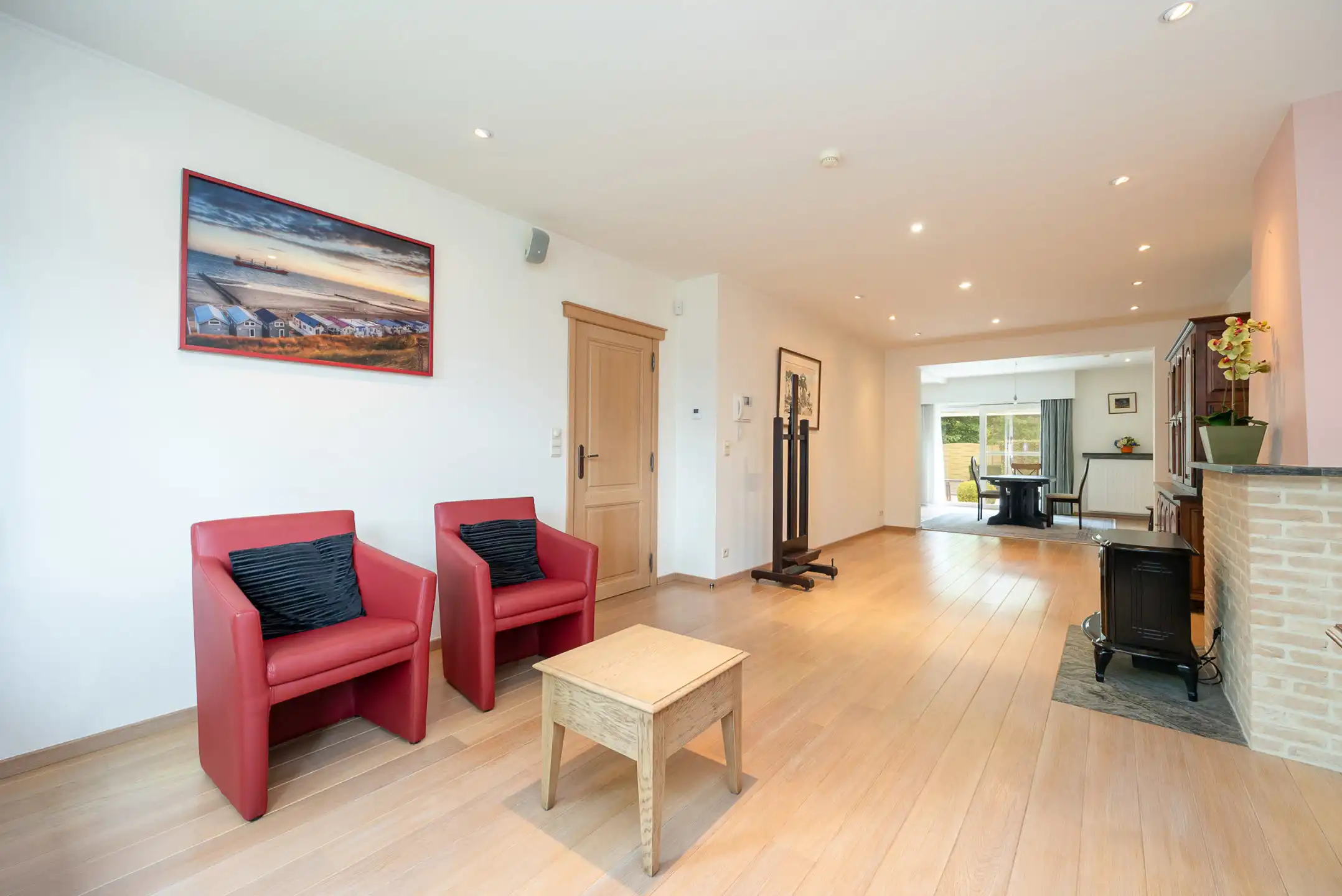 Charmante rietgedekte HOB met garage foto 4