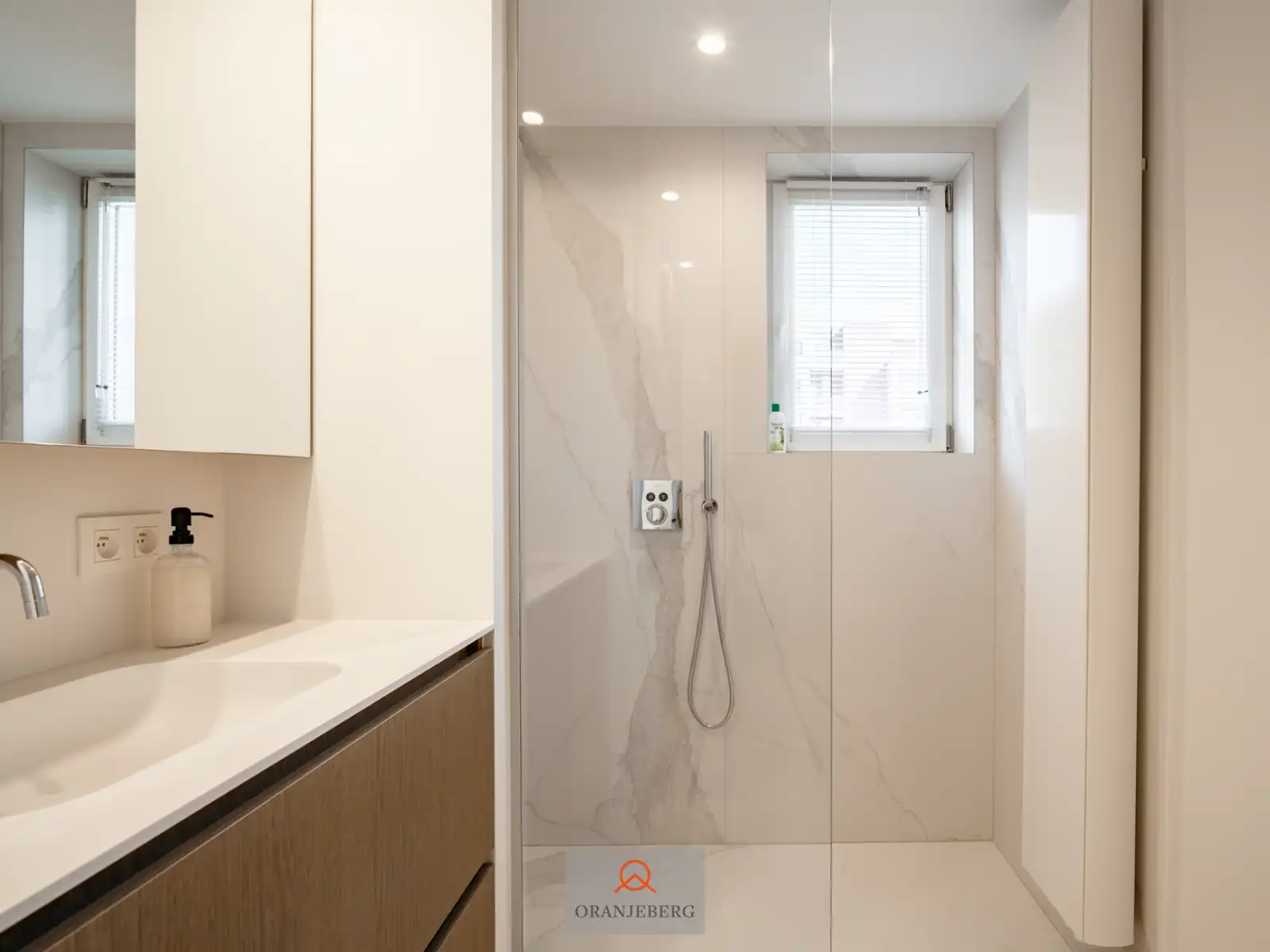 Moderne appartement te koop op het Koophandelsplein in Gent - Recent gerenoveerd met 1 slaapkamer en ideaal gelegen! foto 19