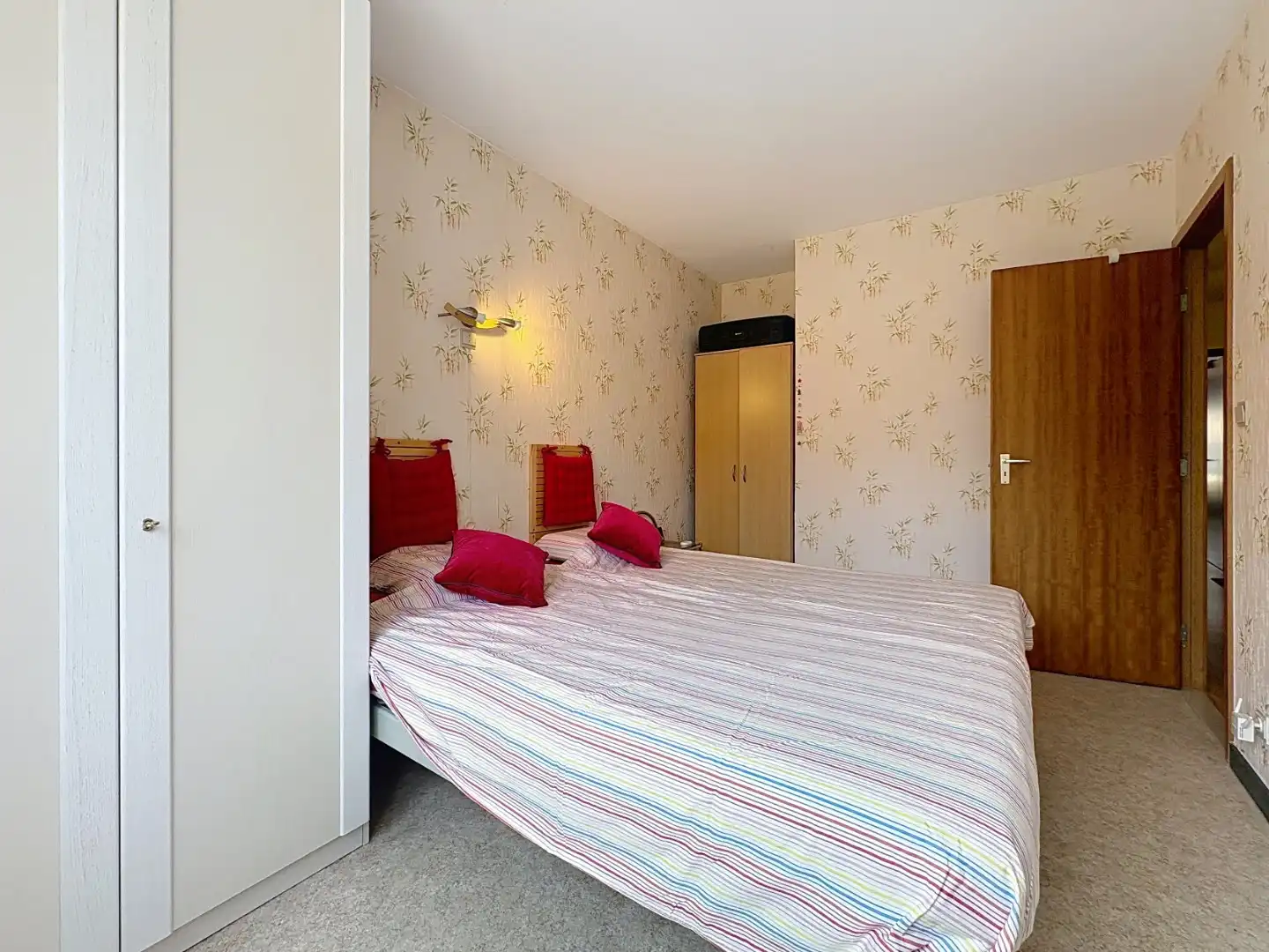 Instapklaar 2-slaapkamerappartement op toplocatie nabij zee foto 10