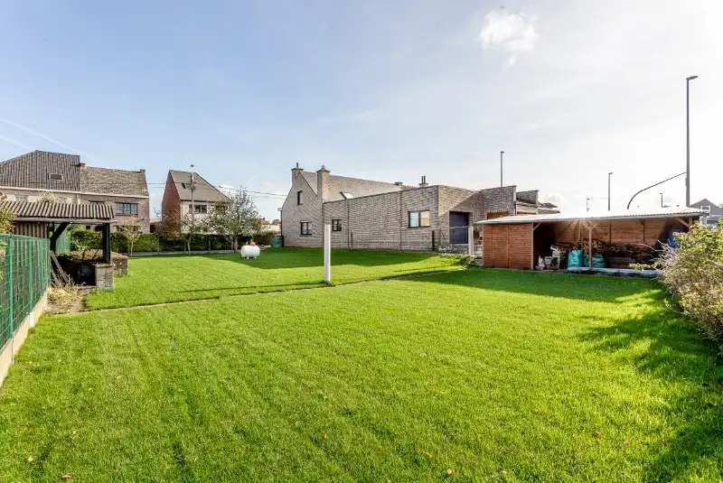 Goed gelegen bouwgrond voor OB op 509m² foto {{pictureIndex}}
