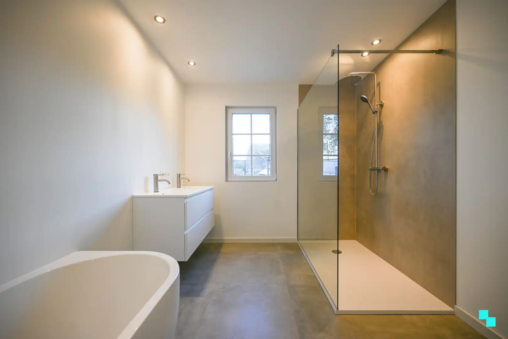 Volledig gerenoveerde woning met zicht op de velden foto 12