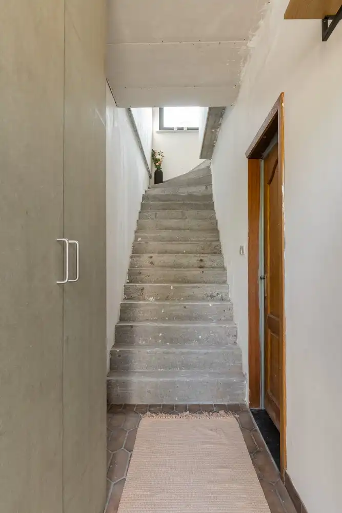 Karaktervolle woning met tal van mogelijkheden in het hart van Neerpelt foto 2