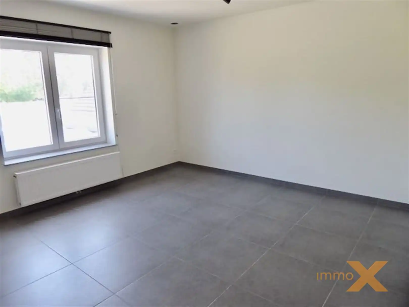 Heel ruim gerenoveerd appartement met leuk terras foto 18