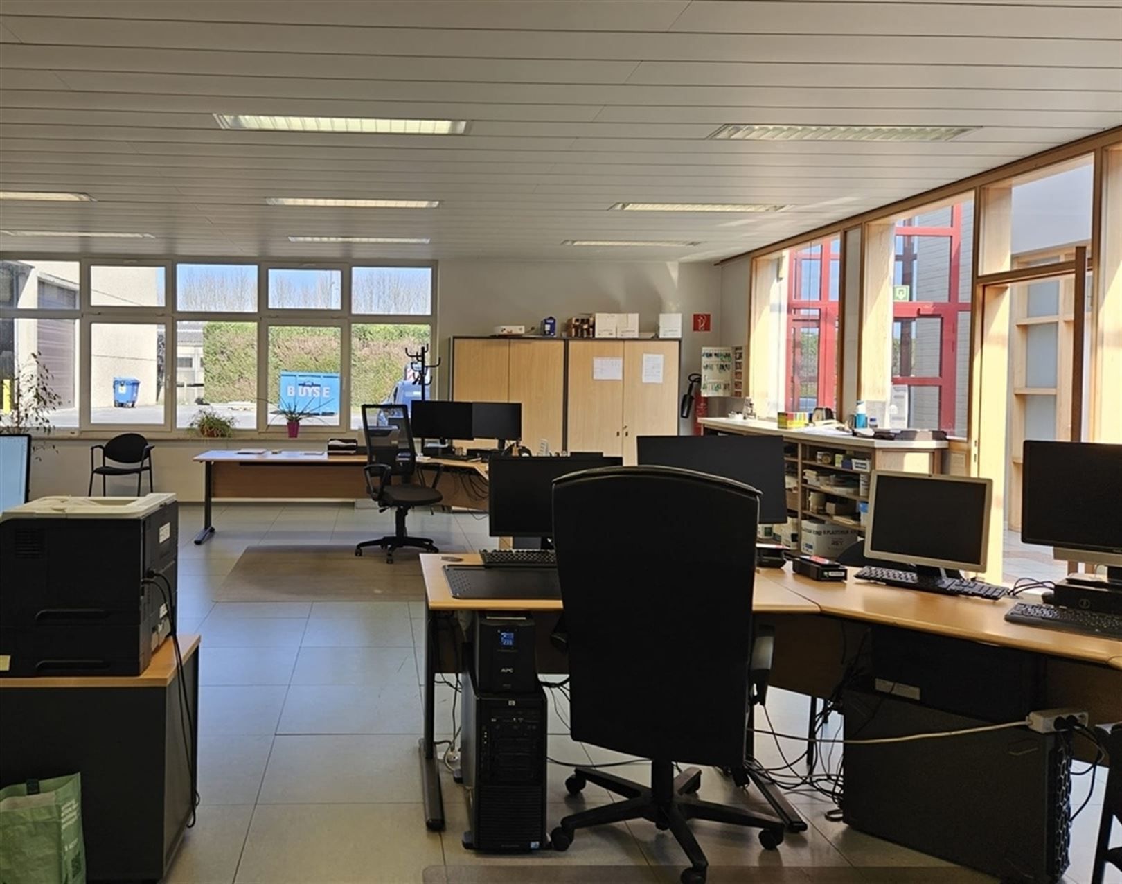 Multifuncitoneel bedrijfsgebouw foto 22