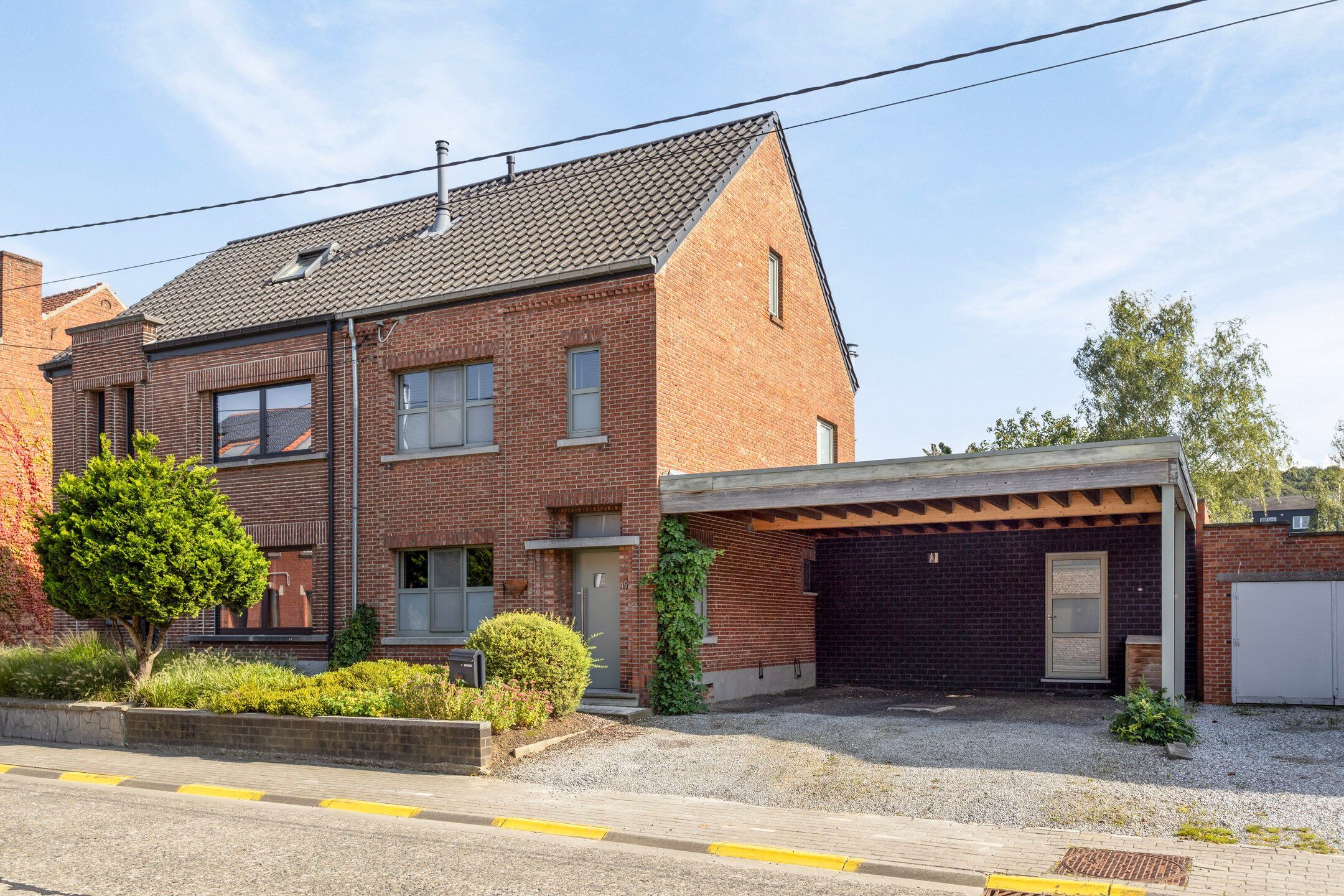 Ruime woning in kindvriendelijke straat met ruimte voor vrij beroep foto 1