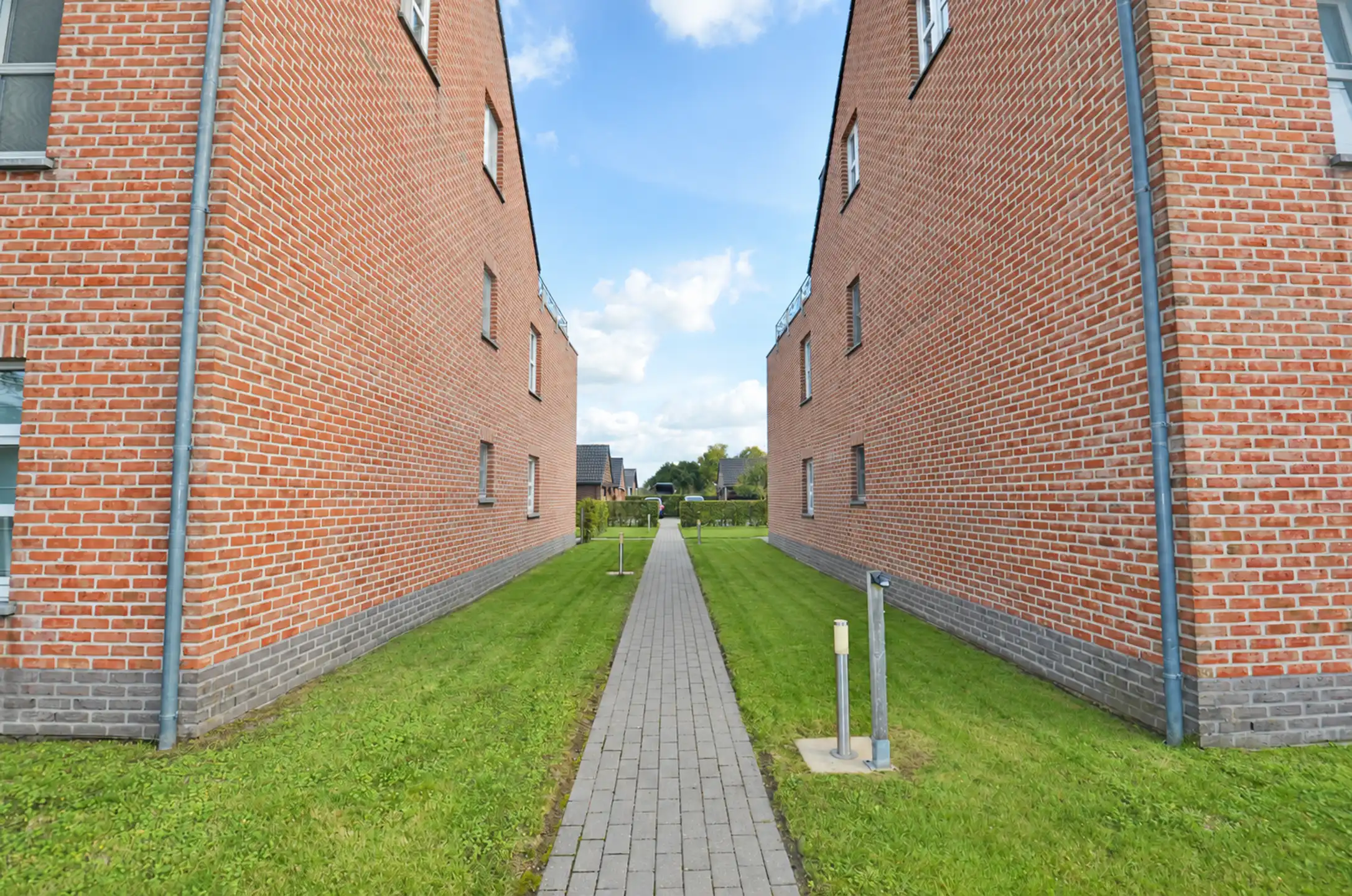 Gezellig tweeslaapkamerappartement met zonnig terras en groen uitzicht foto 3