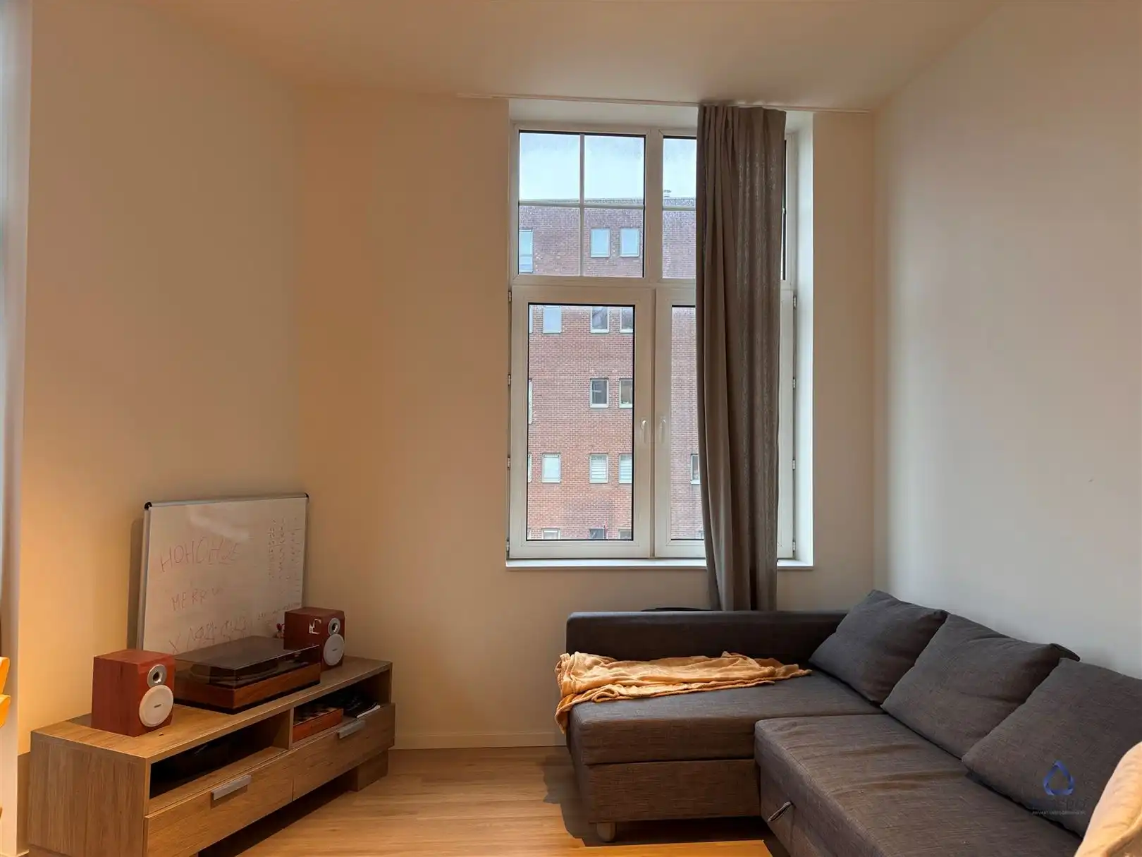 Gerenoveerd appartement op tolocatie foto 9