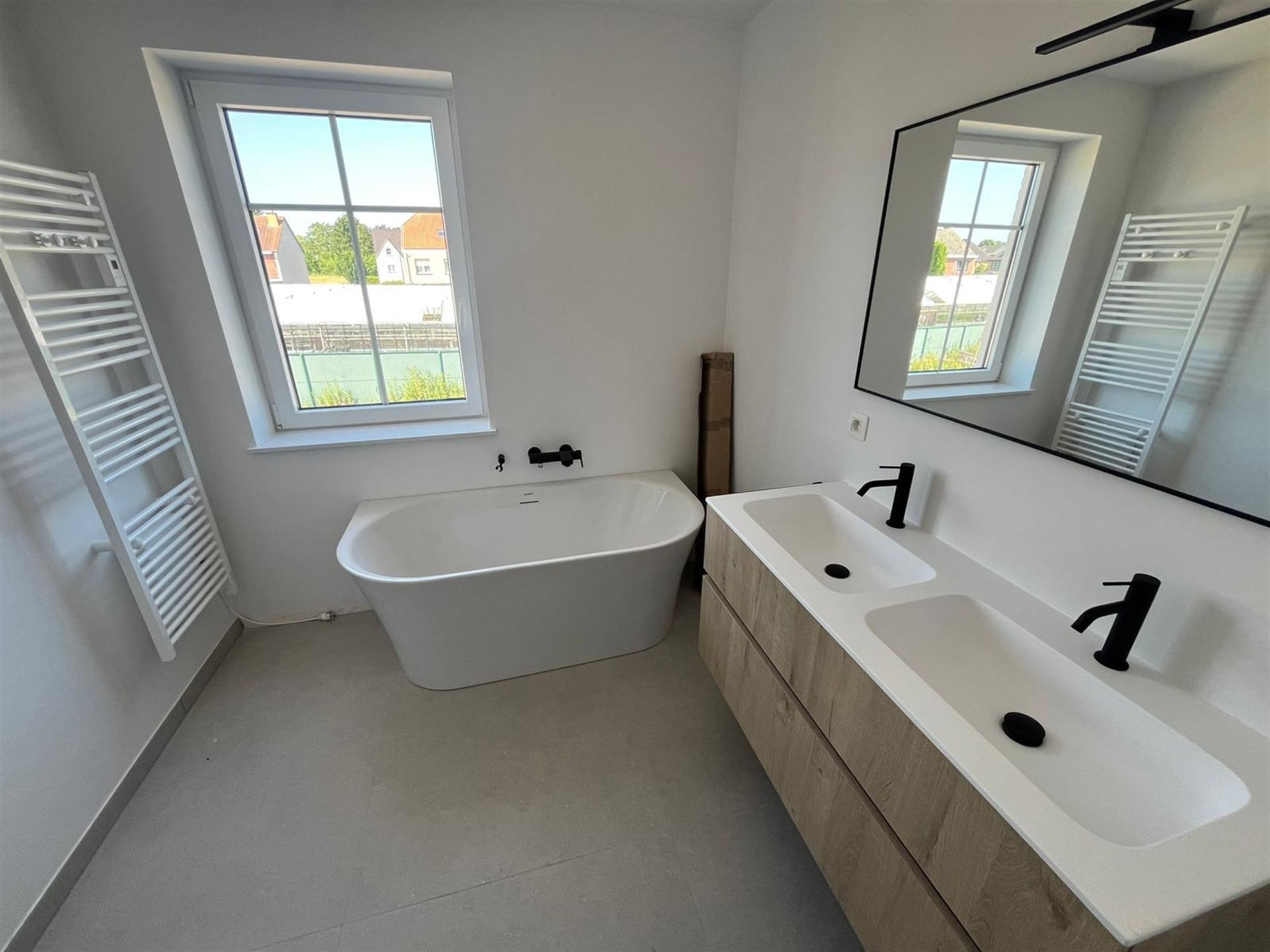 Prachtige nieuwbouw 3-gevel op rustige locatie foto 17