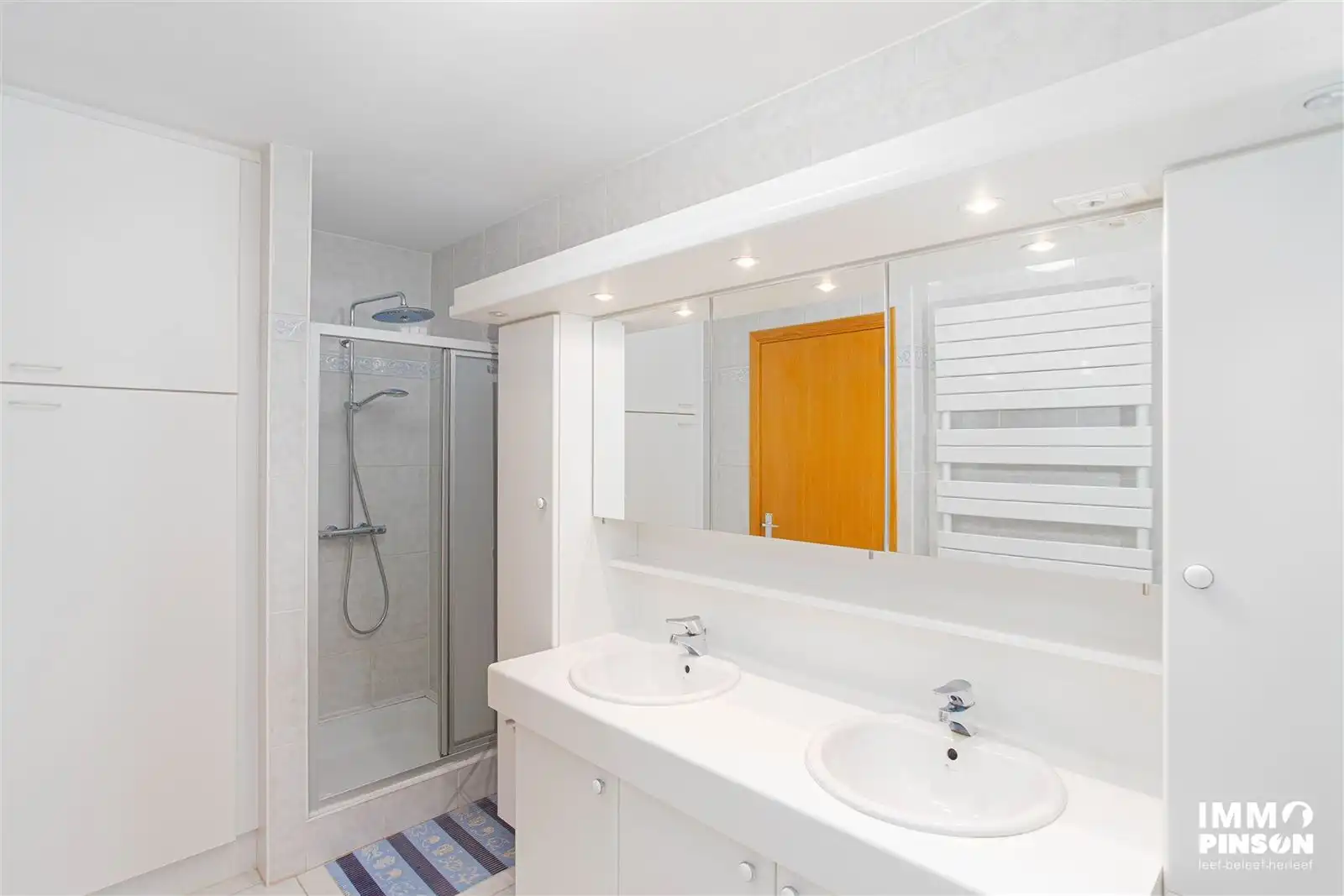 Ruim duplex appartement met berging en garage foto 8