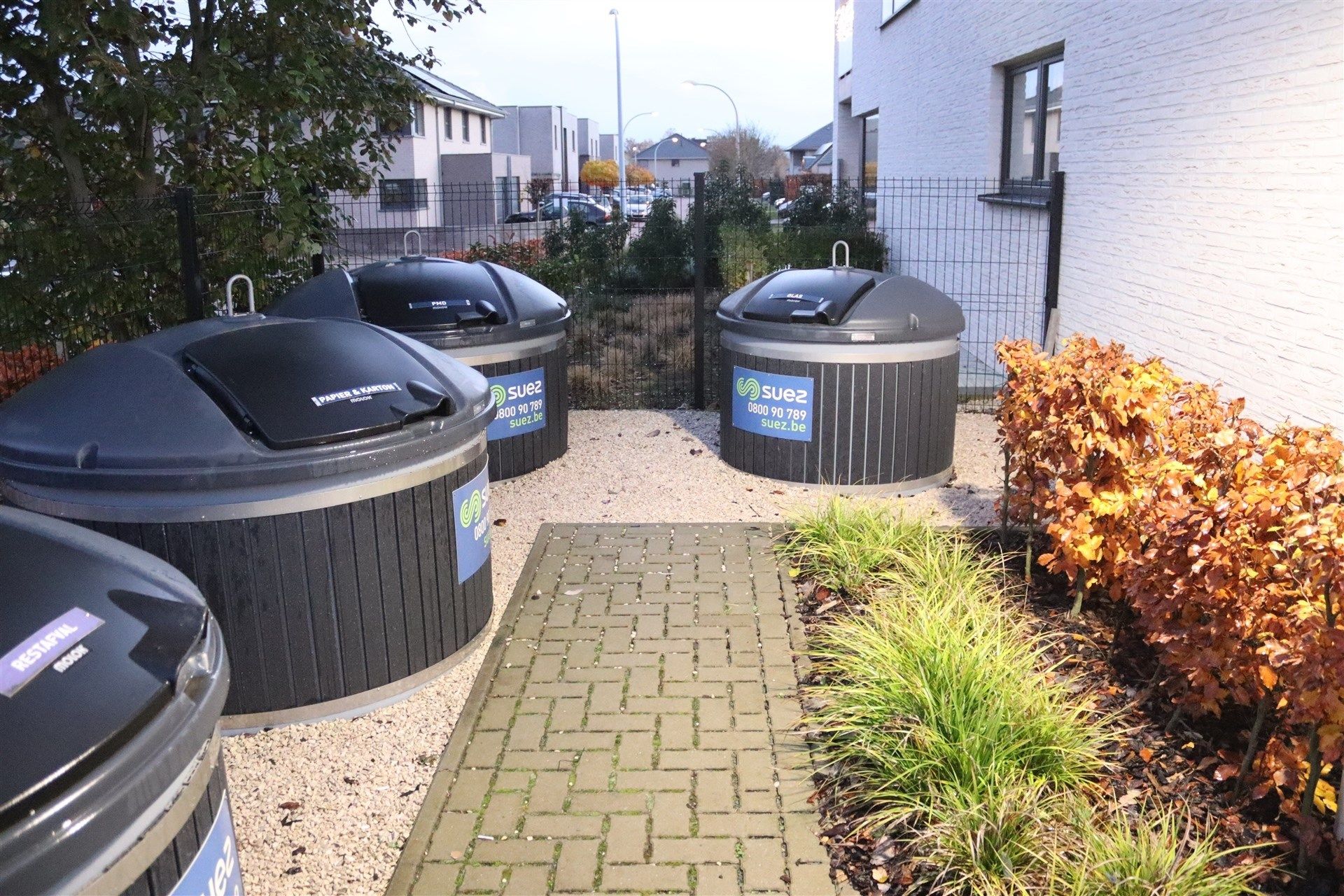 Rustig en recent gelegen appartement met terras en autostaanplaats. foto 26