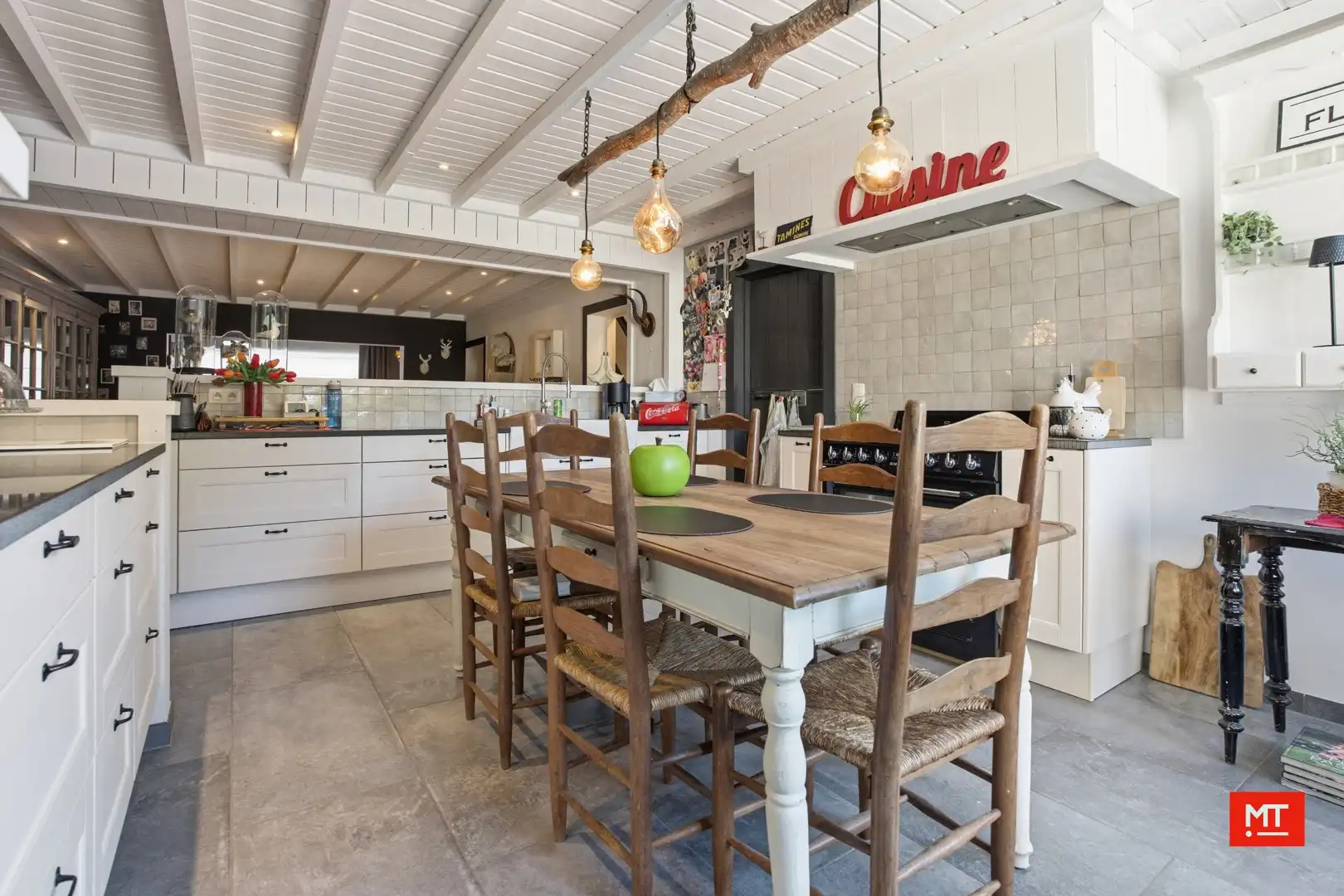 Verrassend ruime woning met prachtige tuin, vlakbij het centrum van Lauwe foto 8