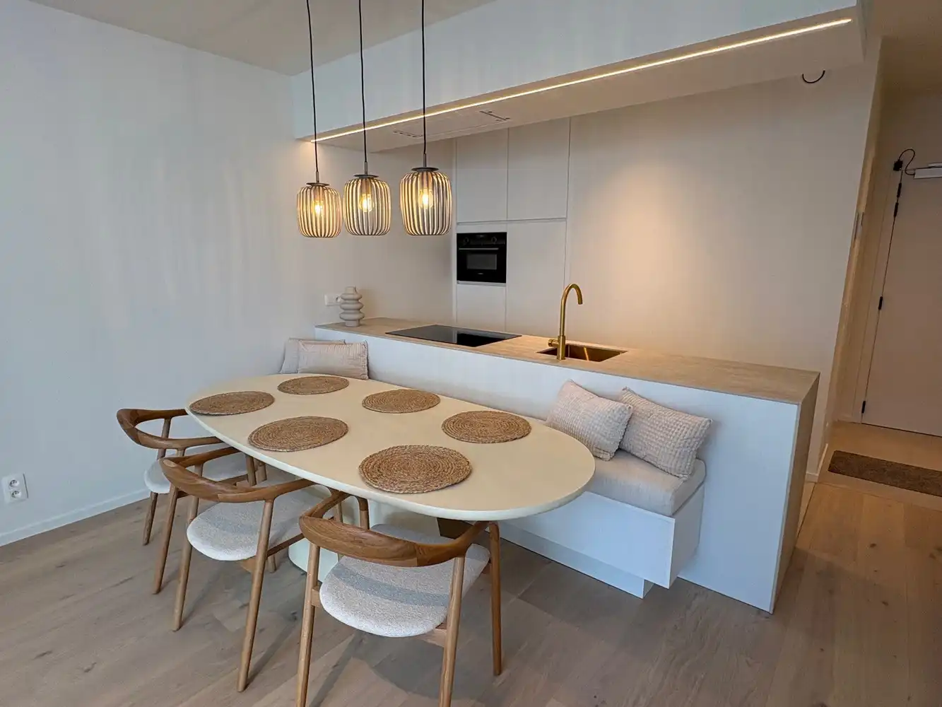 Mooi nieuwbouwappartement met 2 slk en 2 badkamers foto 10