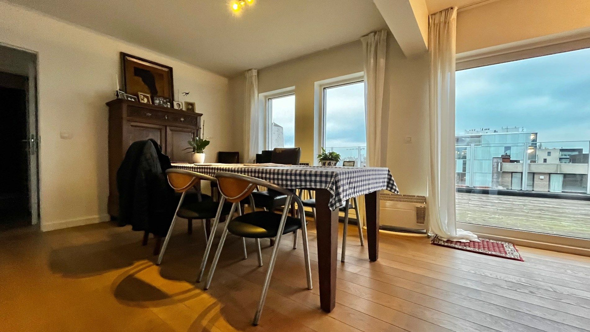 Luxe penthouse (6de verdieping) van 191 m² met 2 terrassen en ondergrondse staanplaats foto 9