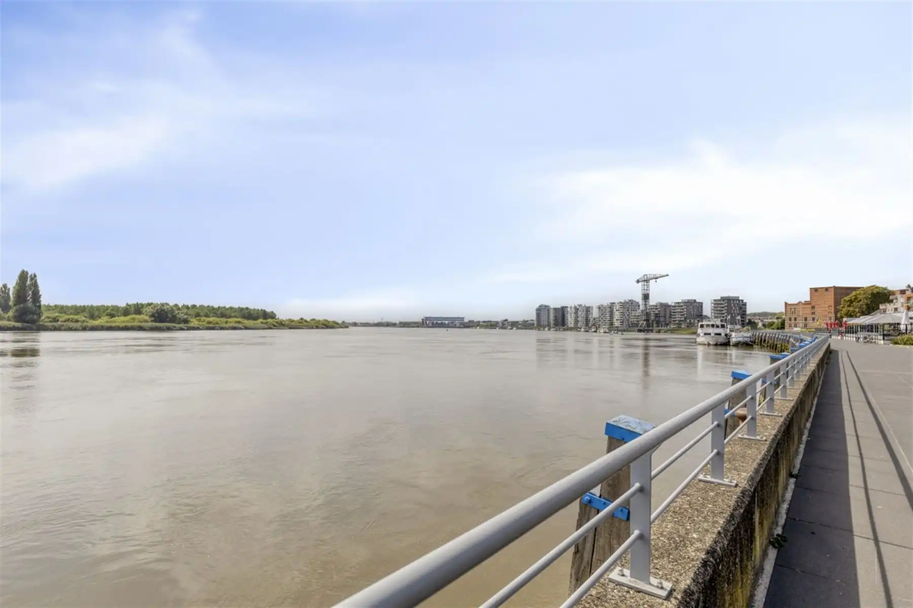 Karaktervolle herenwoning op een idyllische locatie aan de Schelde foto 32
