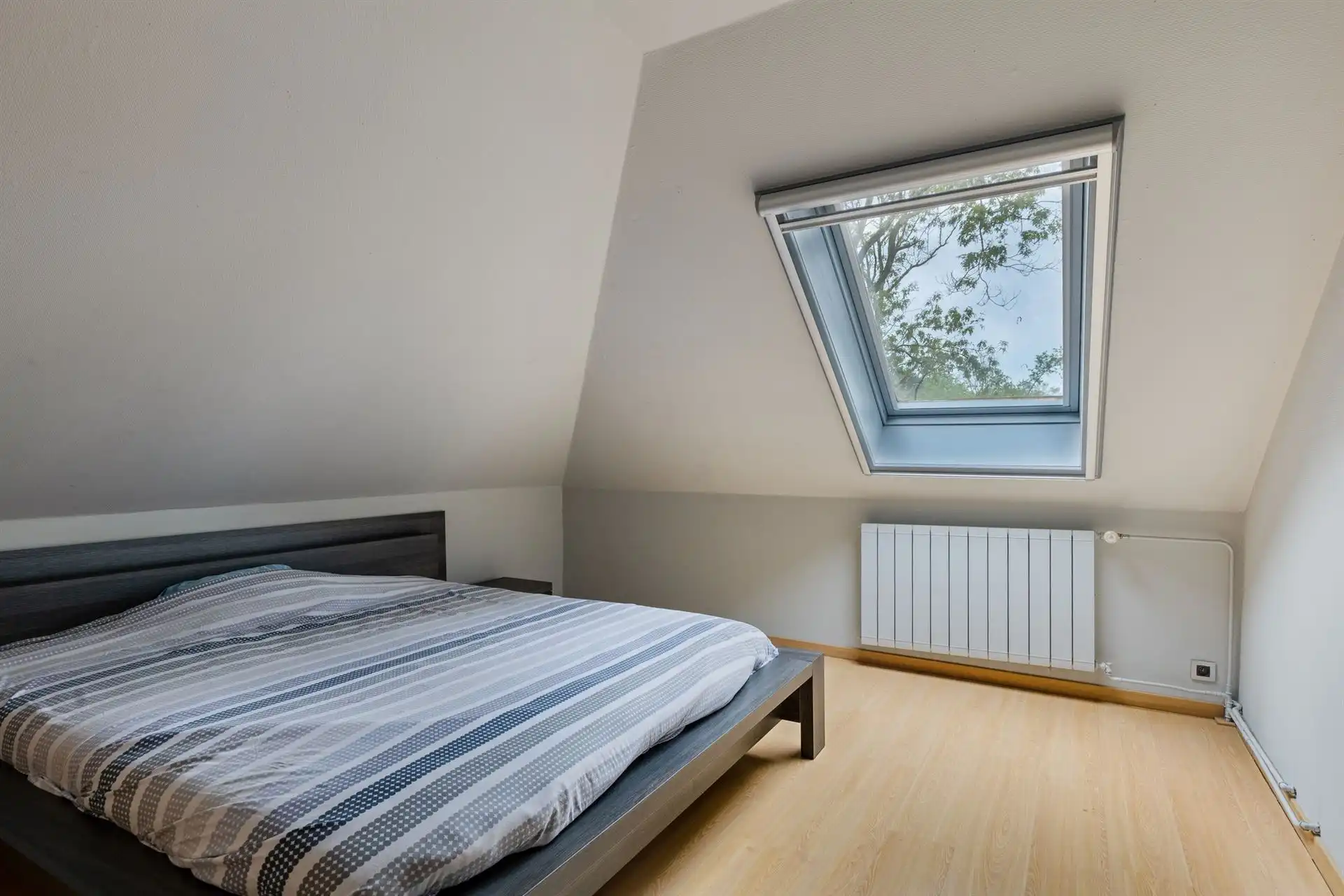 Charmante villa van 424 m² met 4 slpks, royale garage en tuin! foto 18