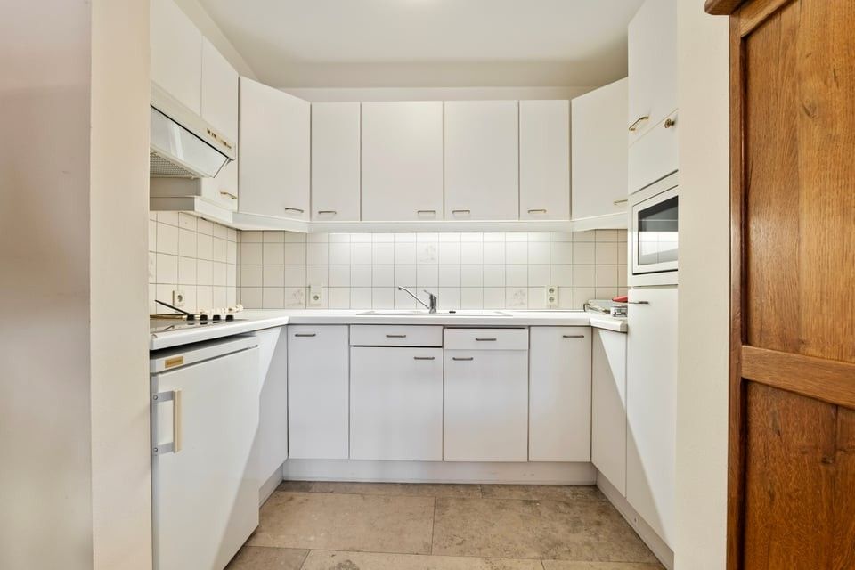 TWEE SLAAPKAMER APPARTEMENT OP DE GROTE MARKT IN SINT-TRUIDEN foto 8