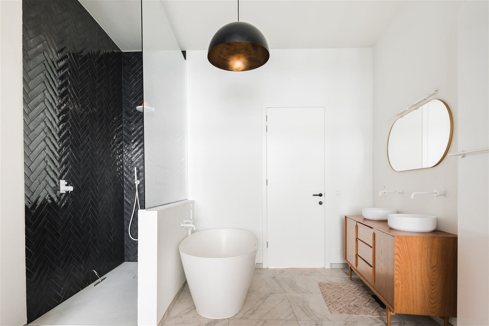 Uniek gerenoveerd appartement met tuin, terras en garage in Schoten foto 12