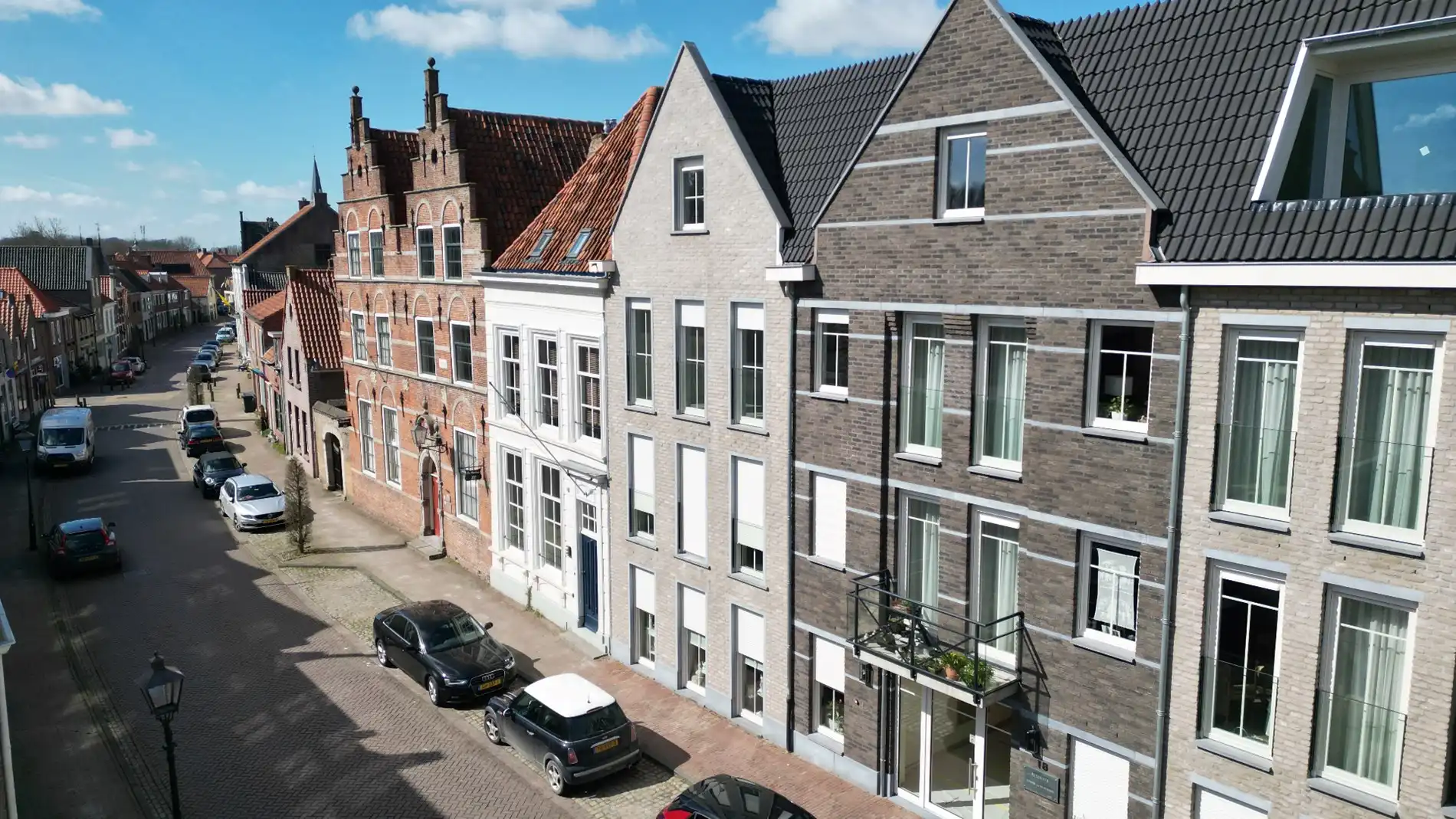 Instapklaar appartement met balkon en parkeerplaats in Aardenburg foto 5