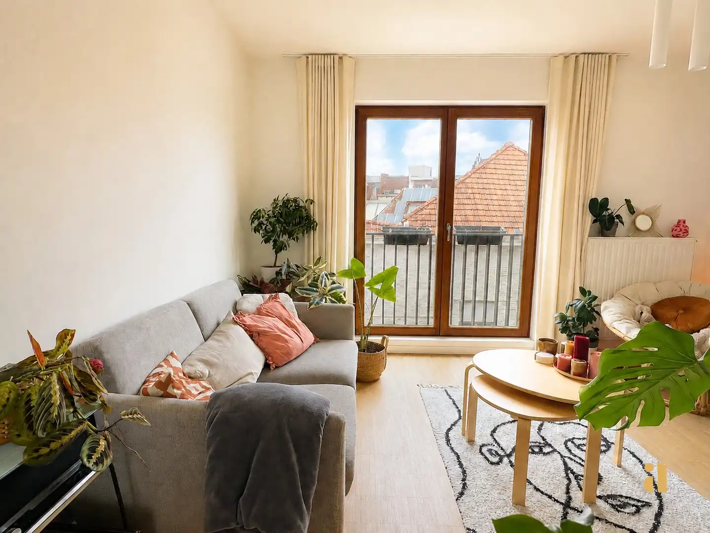 Eco-Chic Appartement: Zon, Stijl & Genieten foto 6