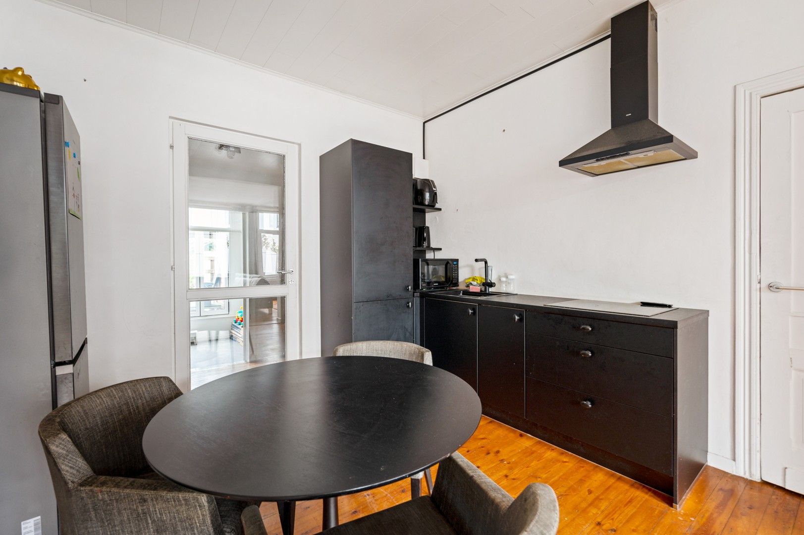 Handelsgelijkvloers en appartement in één geheel te Herentals foto 13