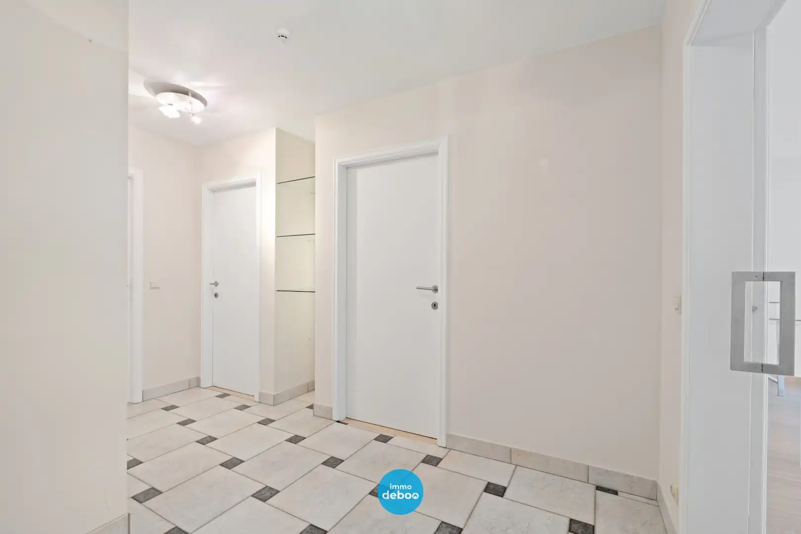 Intapklaar woonappartement te centrum Oostende foto 9