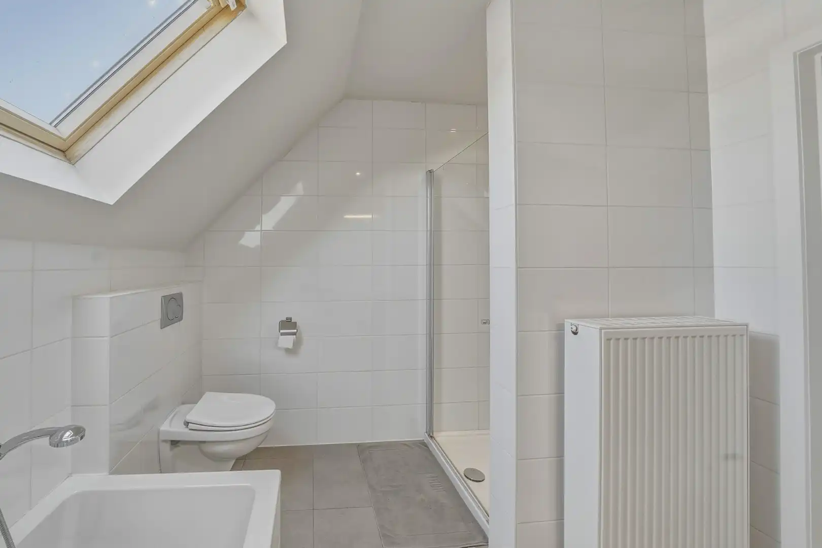 Instapklare recente woning met zeer ruime garage en tuin in Oudenburg foto 19