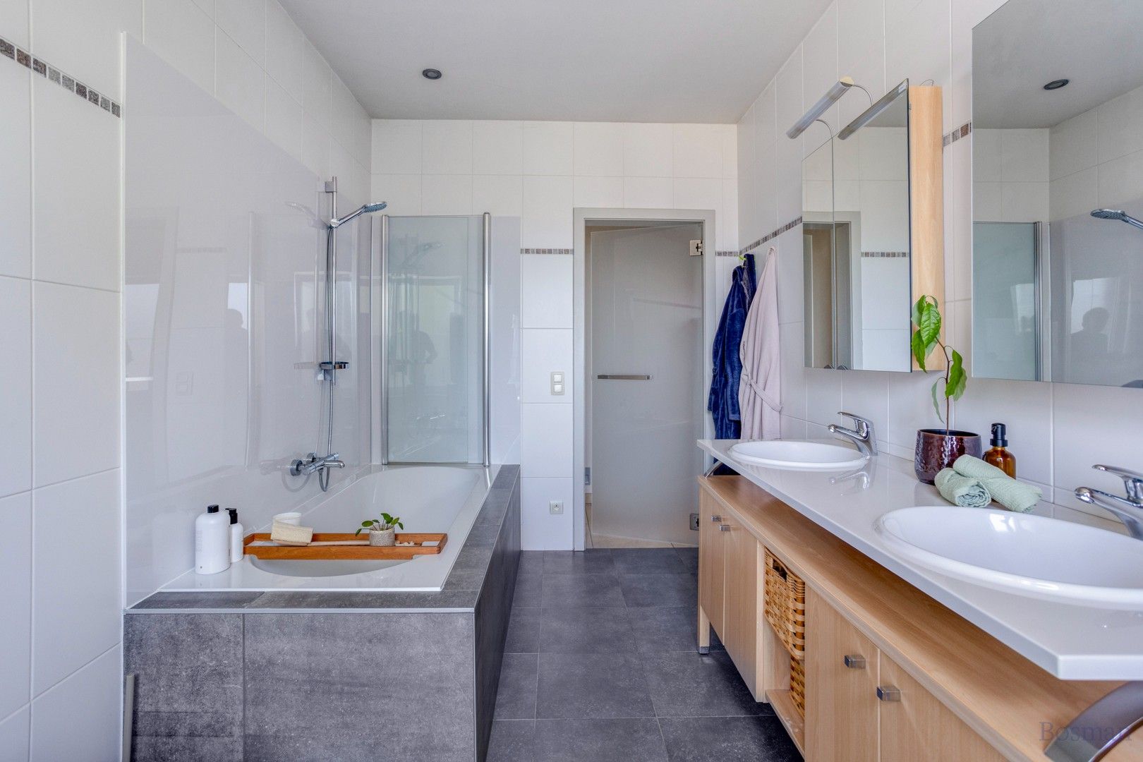Zeer ruim appartement te koop in Geel foto 19