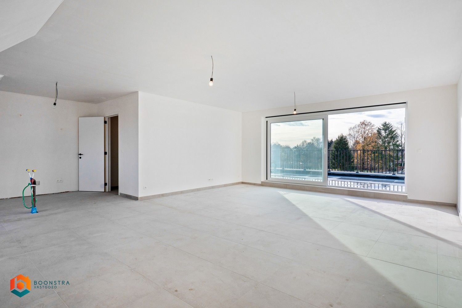 Prachtige penthouse met 3 slpkrs en ruim terras foto {{pictureIndex}}