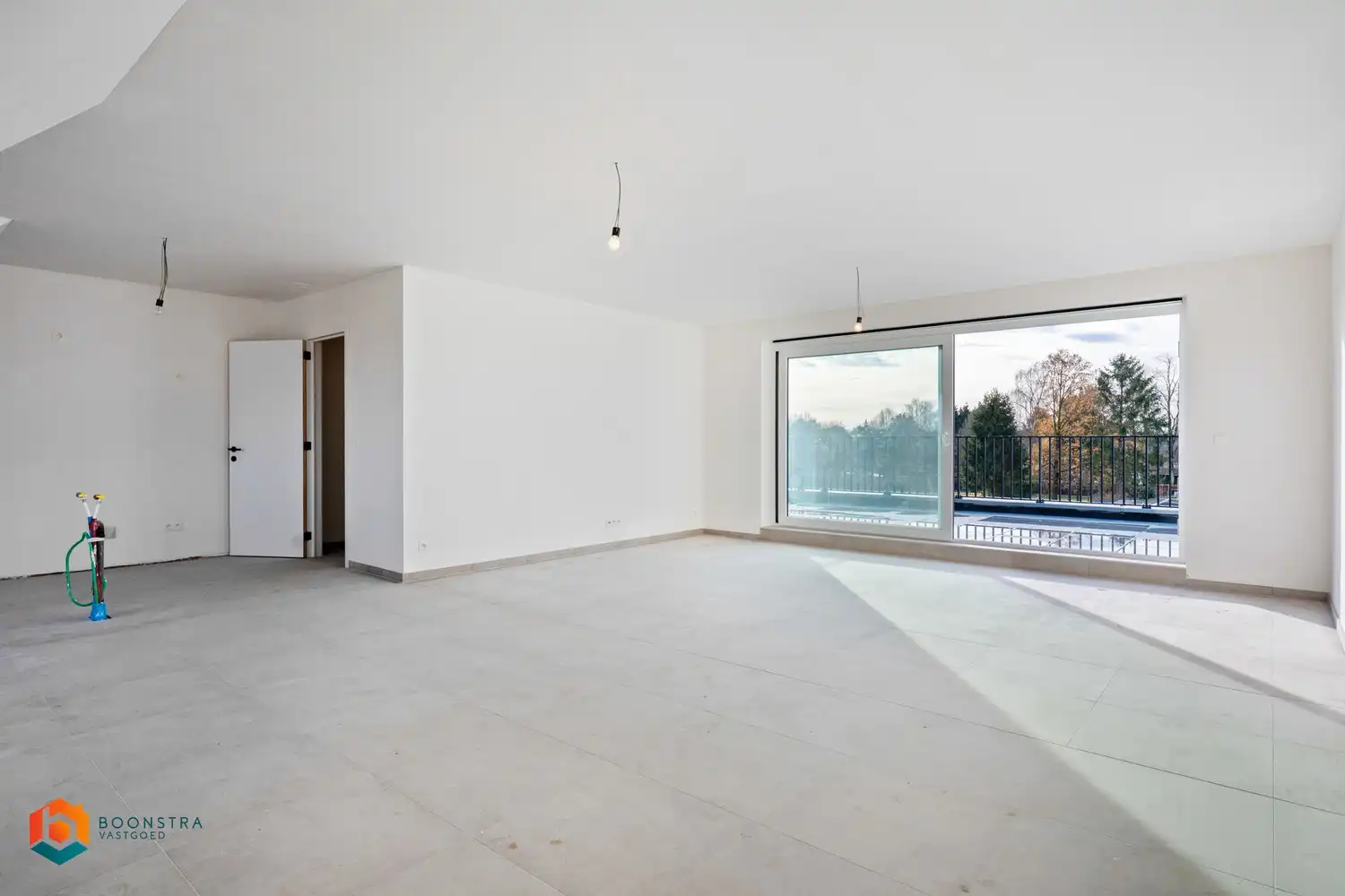 Prachtige penthouse met 3 slpkrs en ruim terras foto {{pictureIndex}}