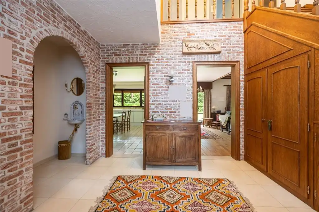 Klassieke villa op 2.233m² met zuid-georiënteerde tuin foto 2