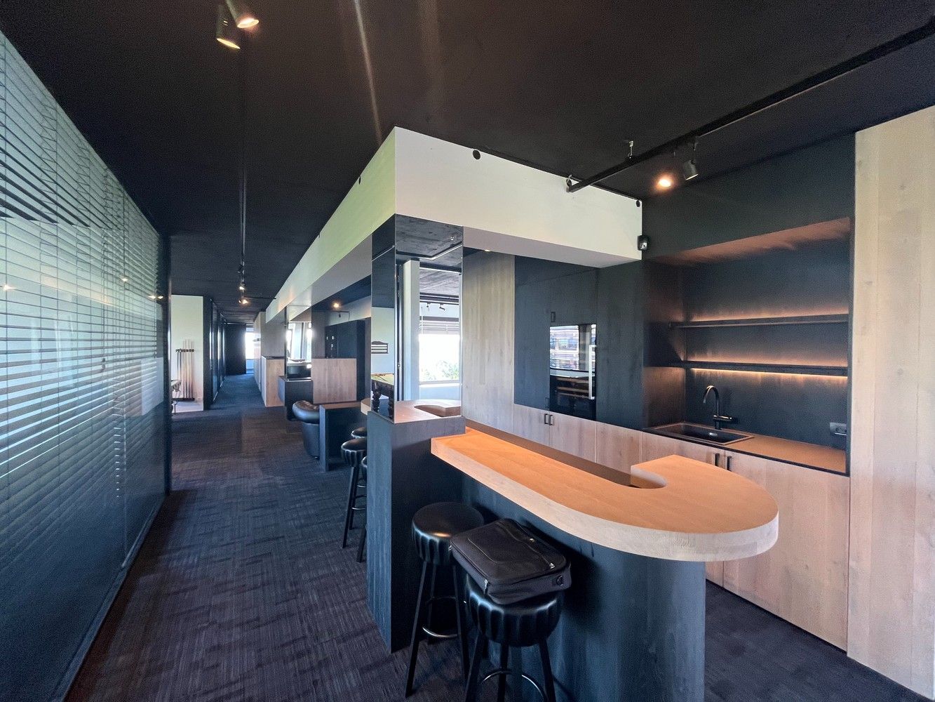 412 m² "sjieke" kantoren foto 4