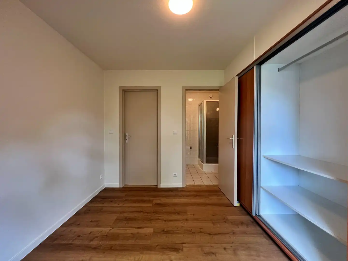 🏡 1-slaapkamer appartement te huur in het centrum van Lievegem foto 11