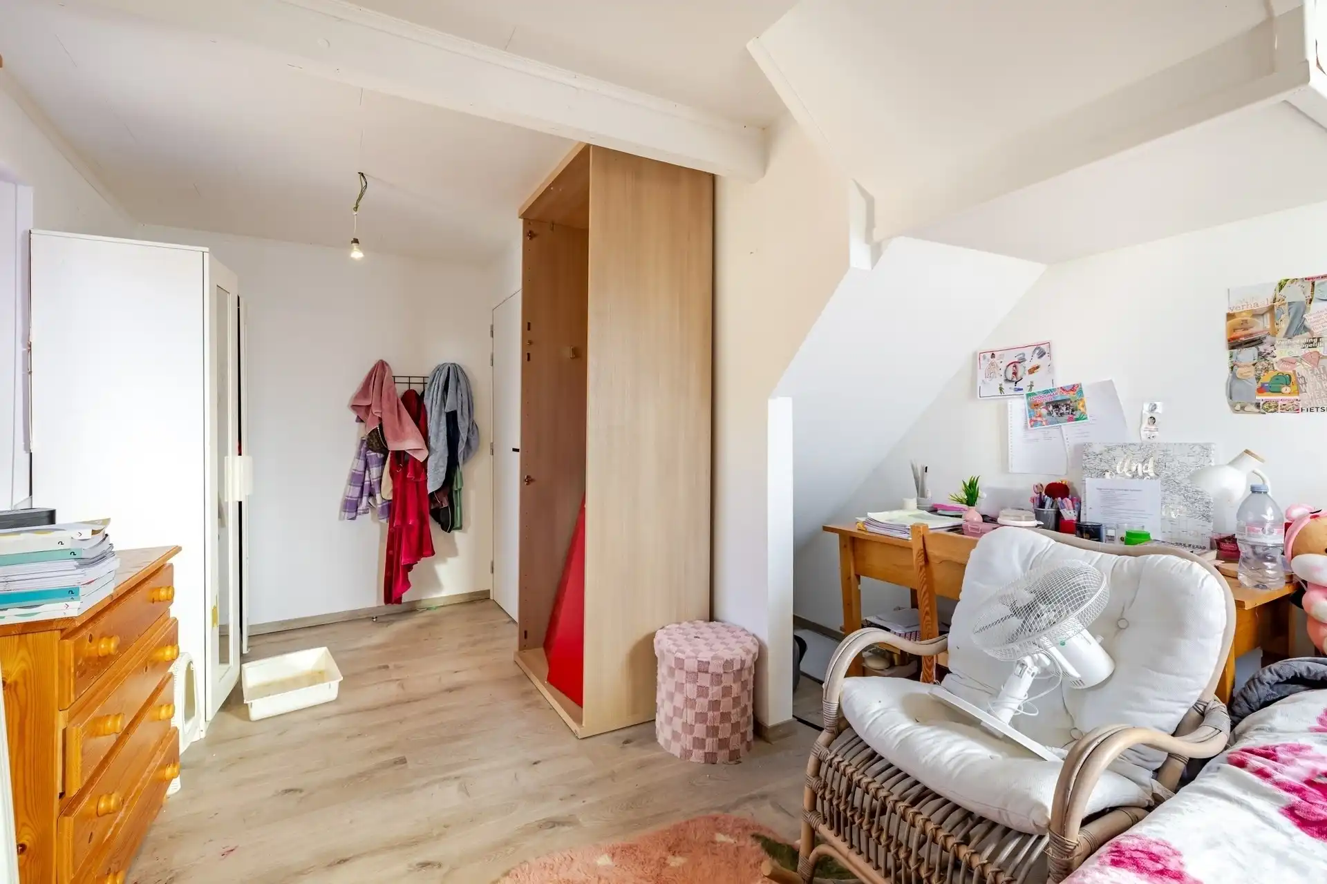 Energiezuinige hoekwoning met 5 slaapkamers en tuin in Berlare foto 16