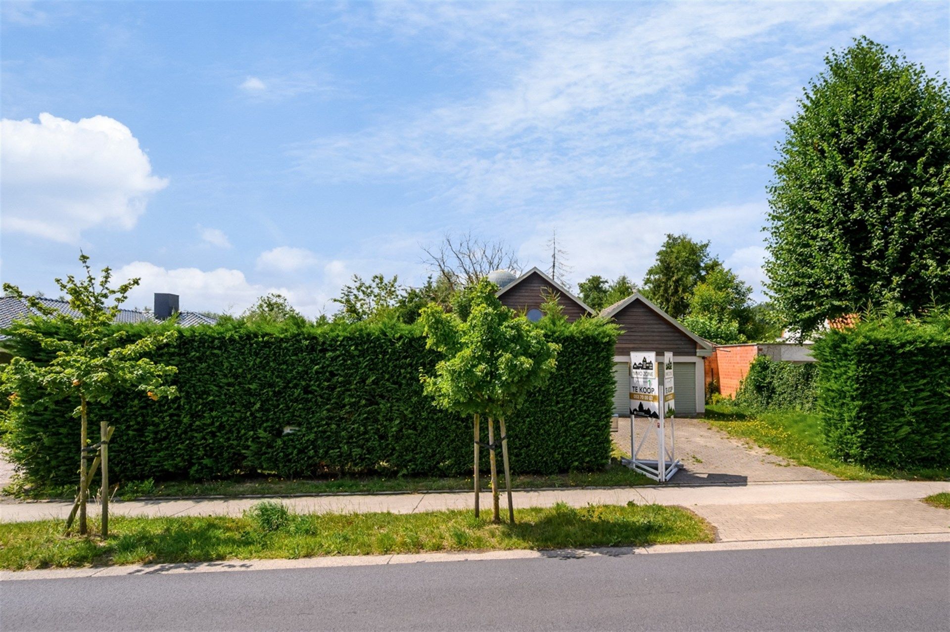 Te renoveren woning met veel potentieel op perceel van 1443m² foto 4