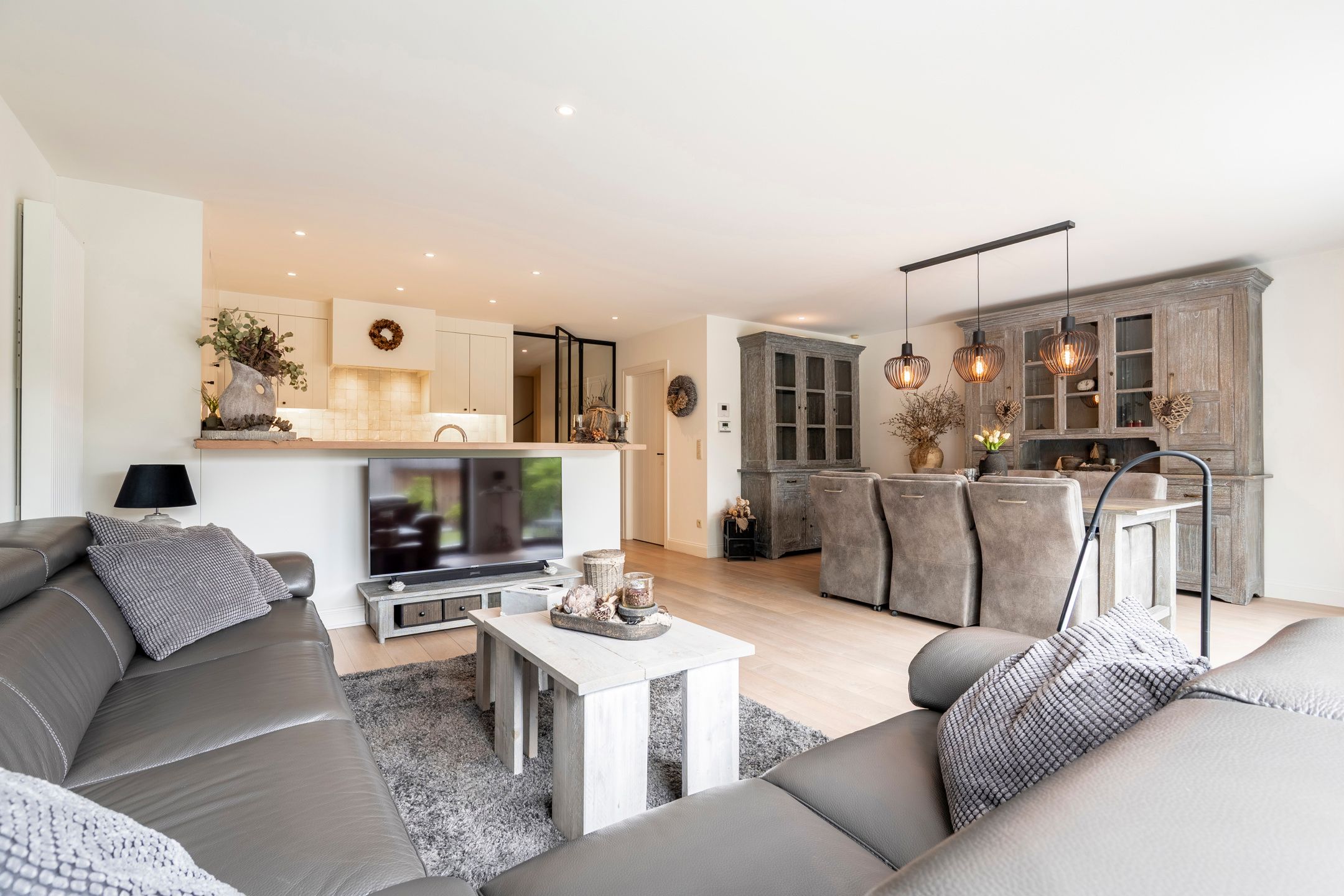 Prachtig duplexappartement van 128m² met 2 slaapkamers foto 2