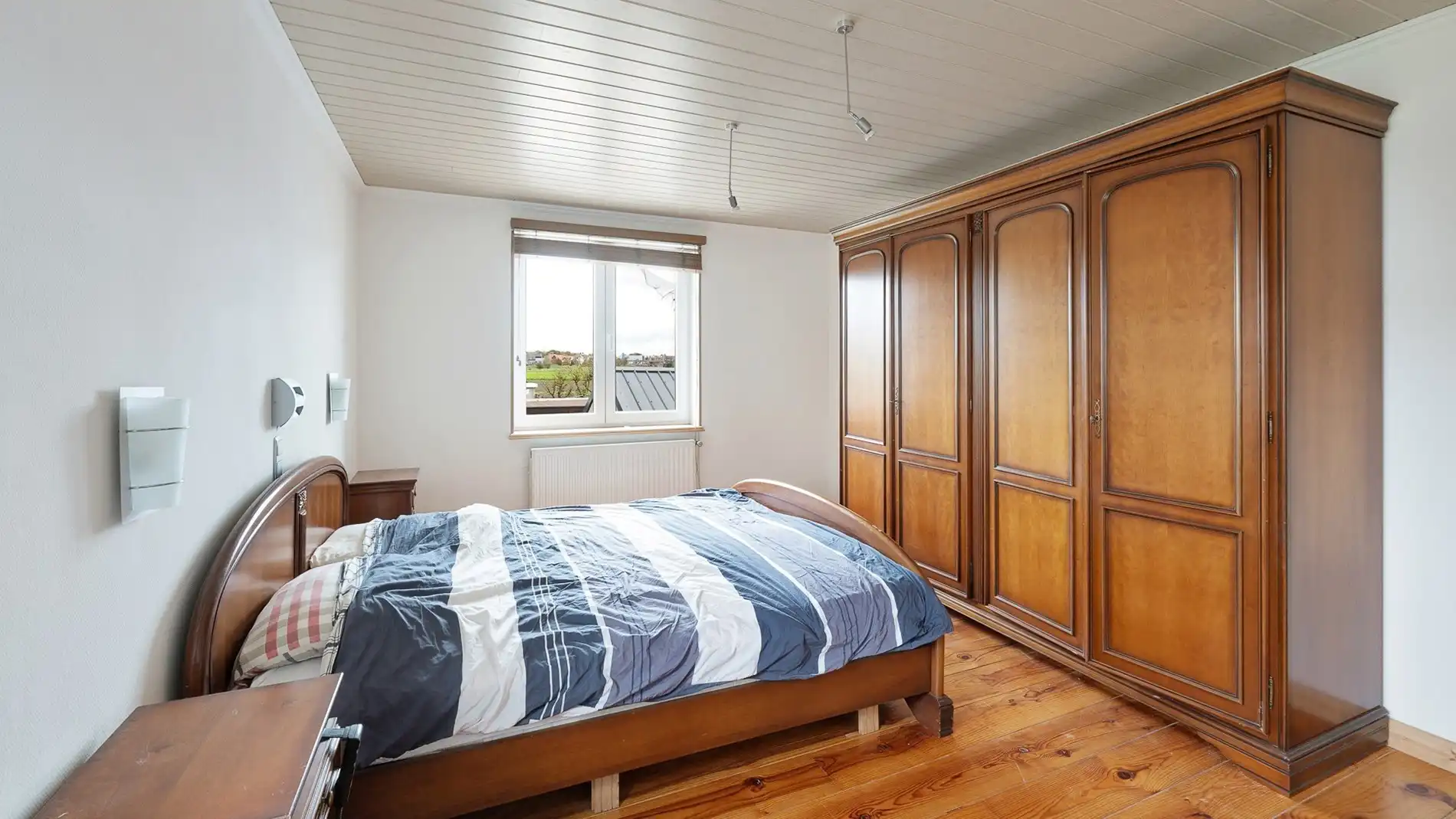 Woning met een leuke binnentuin en garage te Knokke foto 12