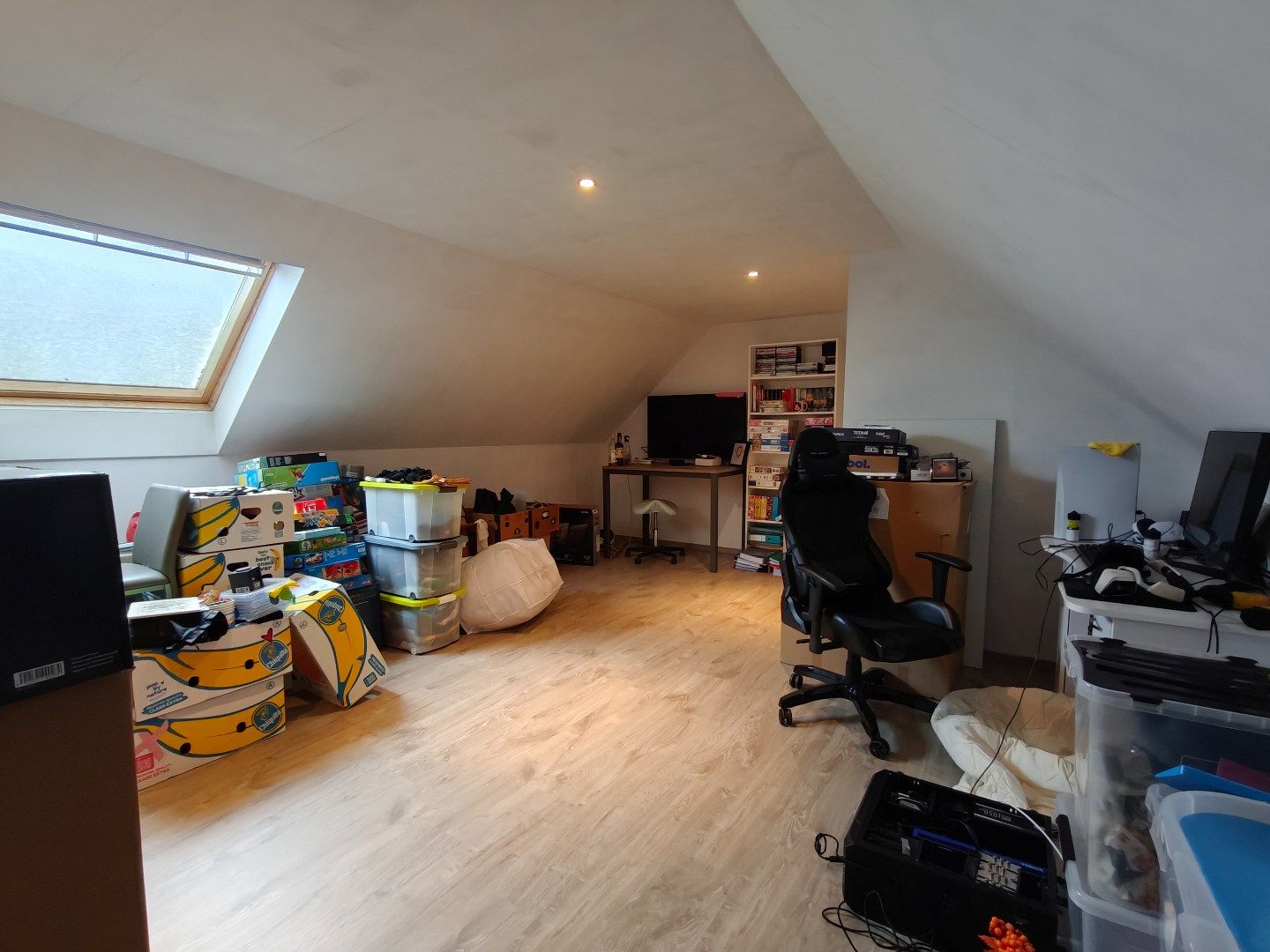 Ruime halfopen bebouwing met tuin te Lokeren foto 8