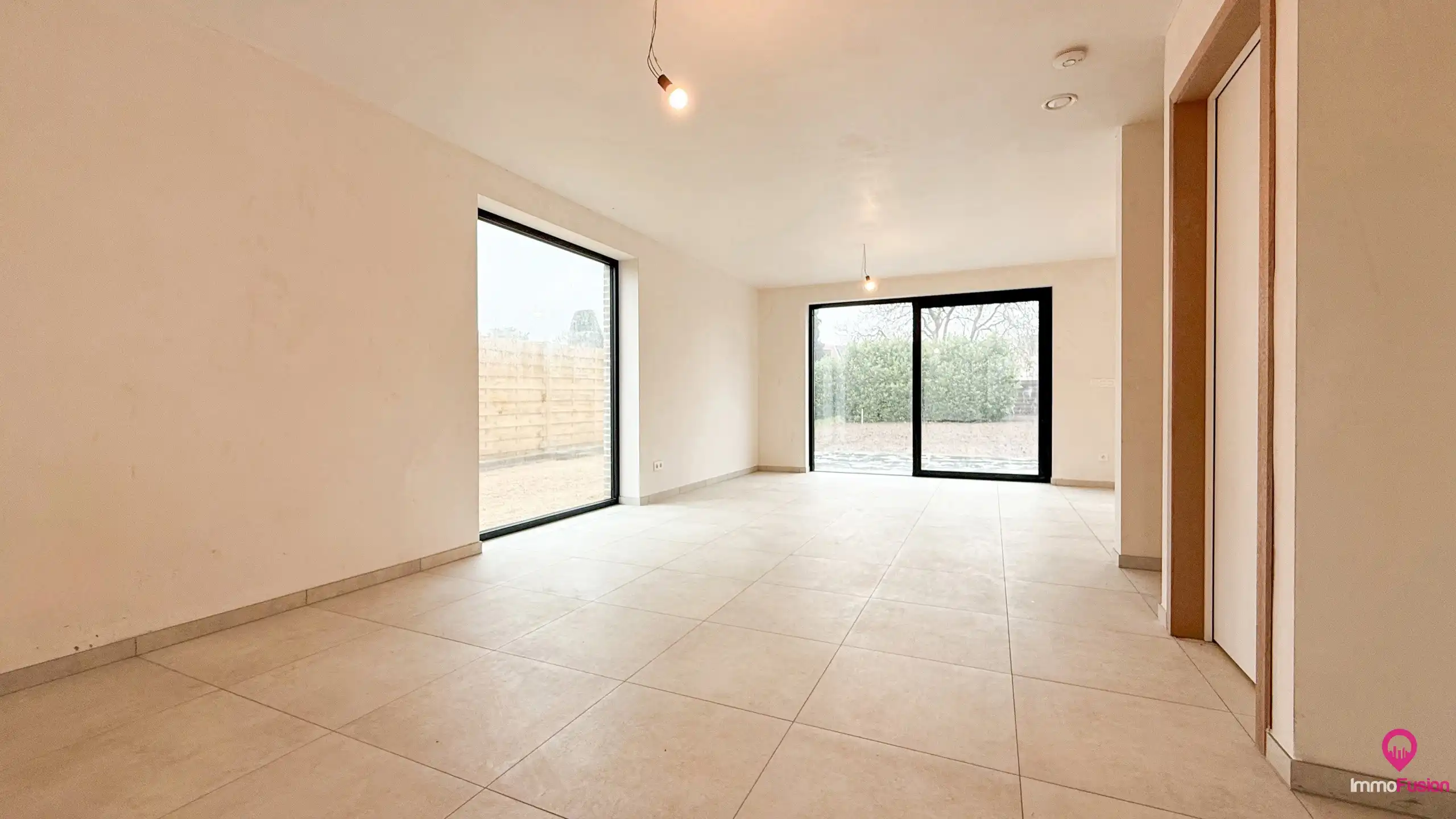 Nieuwbouw met 4 slpks en aangelegde tuin E-peil 4 te Koersel foto 4