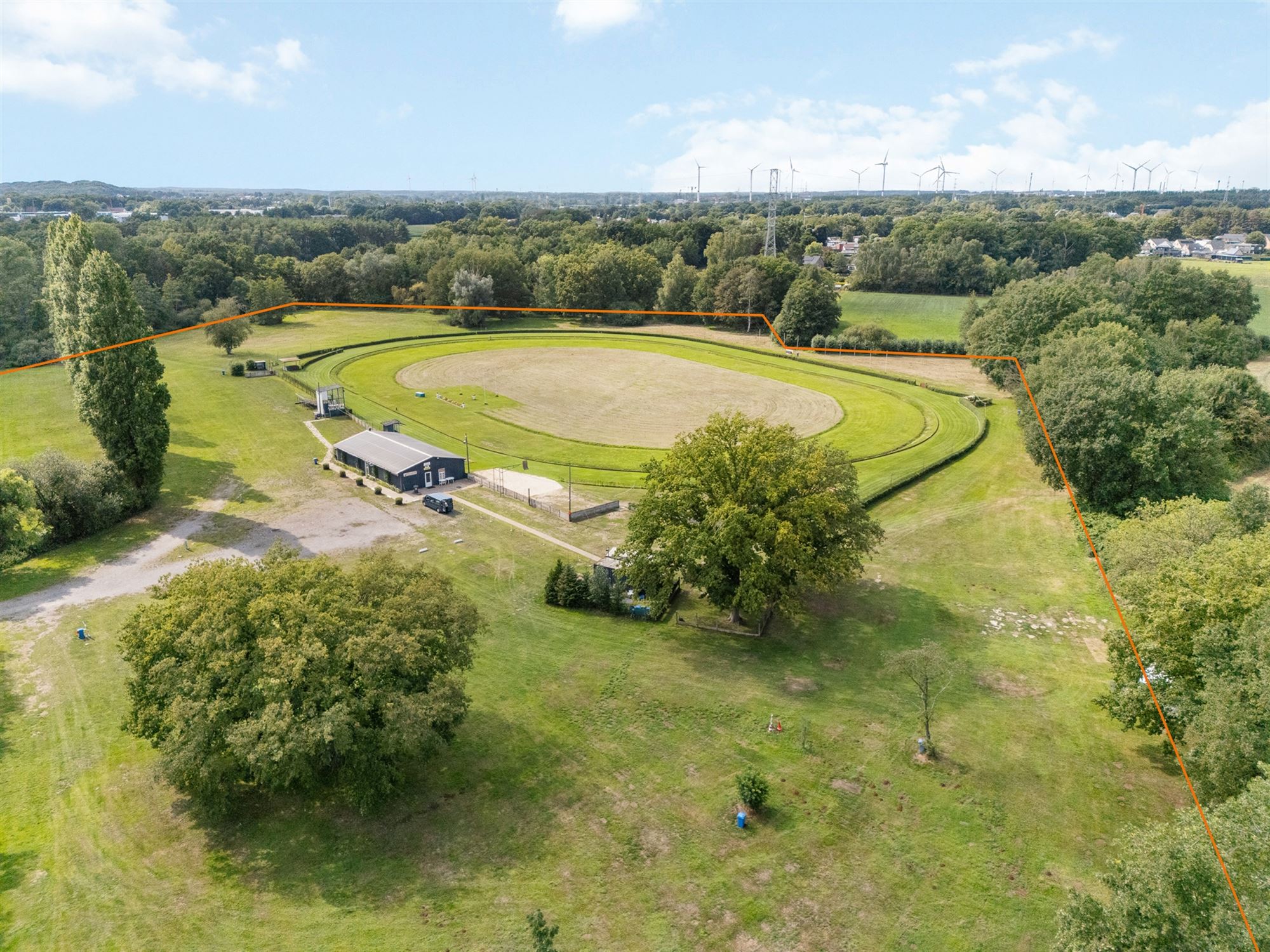 PERCEEL VAN CIRCA 6 HECTARE LANDSCHAPPELIJK WAARDEVOL AGRARISCH GEBIED TE PAAL foto 2