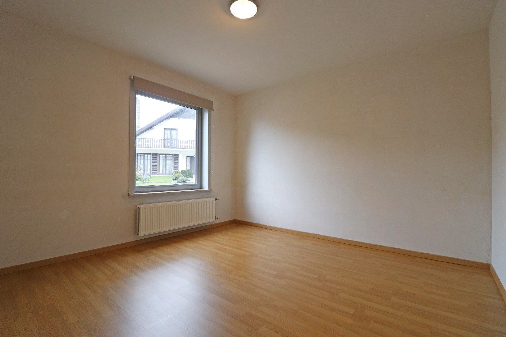 Verzorgd appartement met autostaanplaats foto 5
