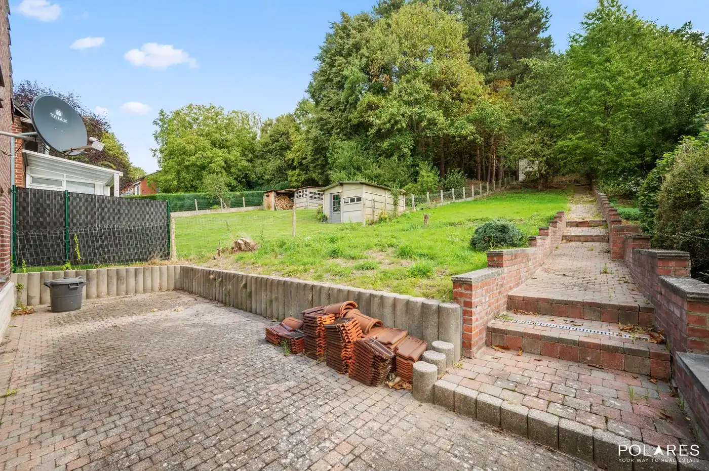 Karaktervolle gezinswoning met fijne tuin en bosje. foto 4