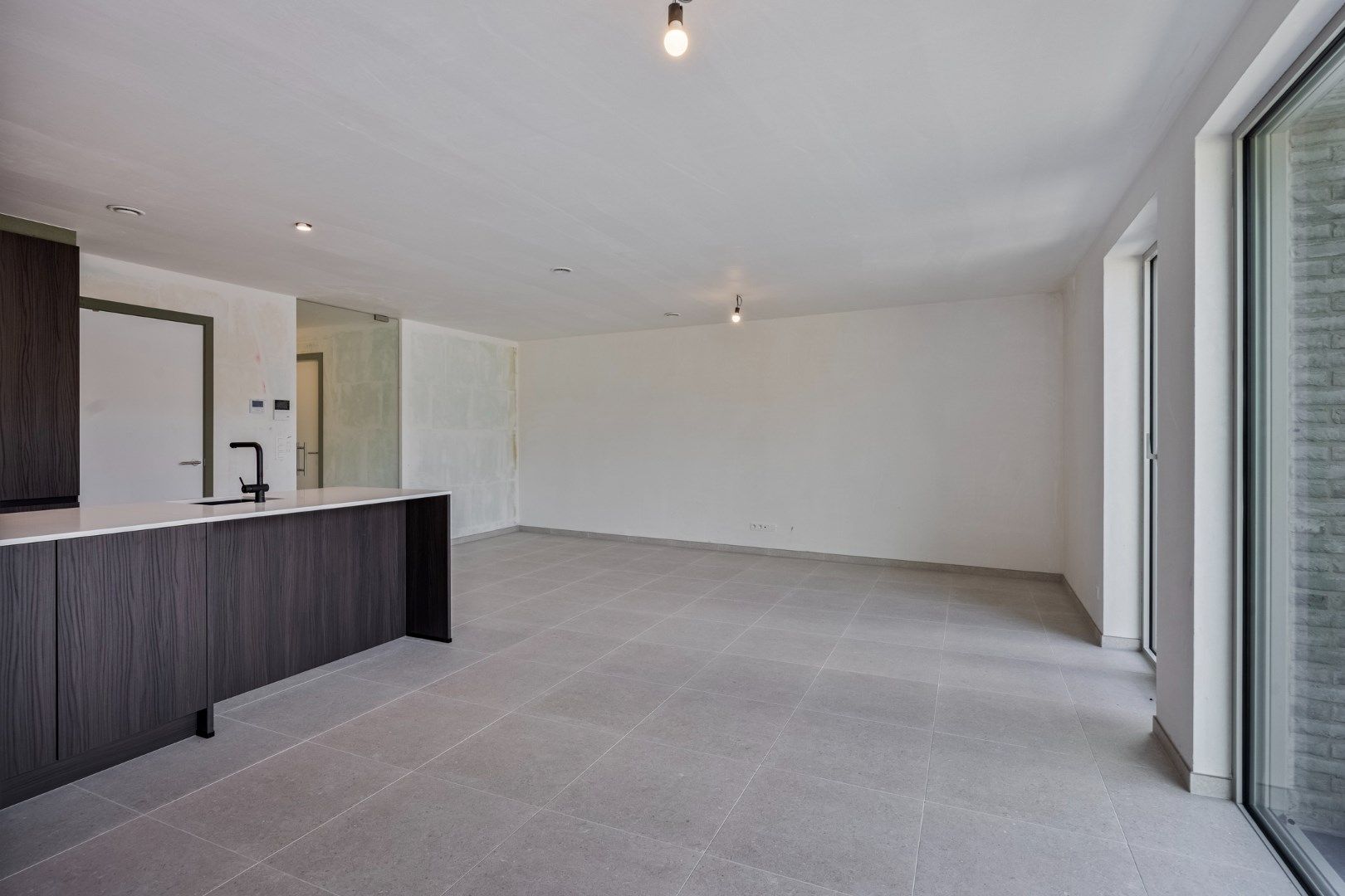 Luxueus gelijkvloers 3-slaapkamerappartement met tuin en terras! 6% BTW mogelijk  foto 13
