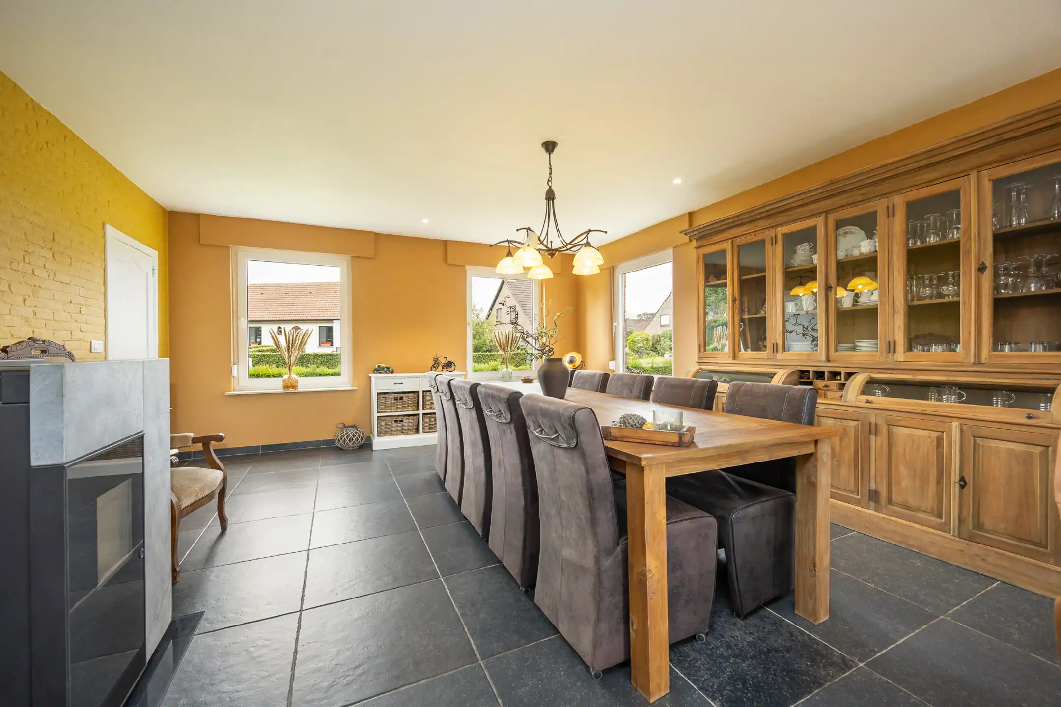 Instapklare woning met 4 slaapkamers op 865 m² foto 6