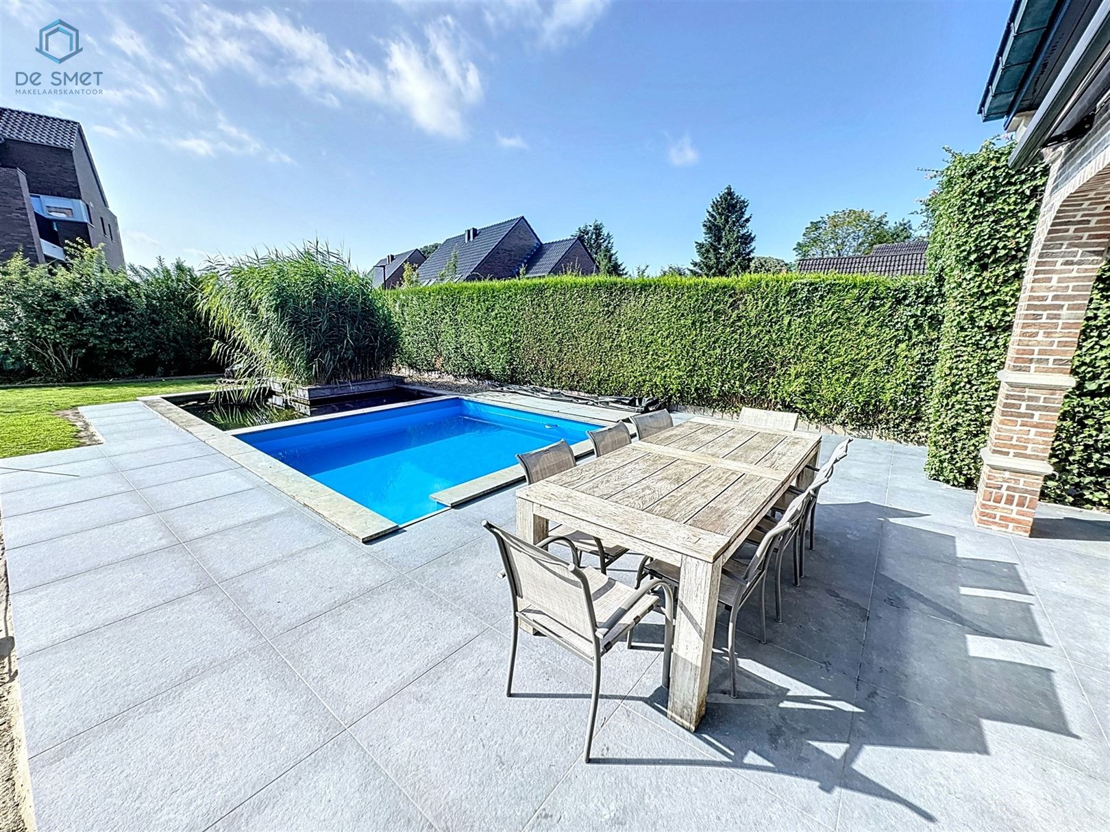 Prachtig gerenoveerde villa met 4 slaapkamers, garage en zwembad foto 8