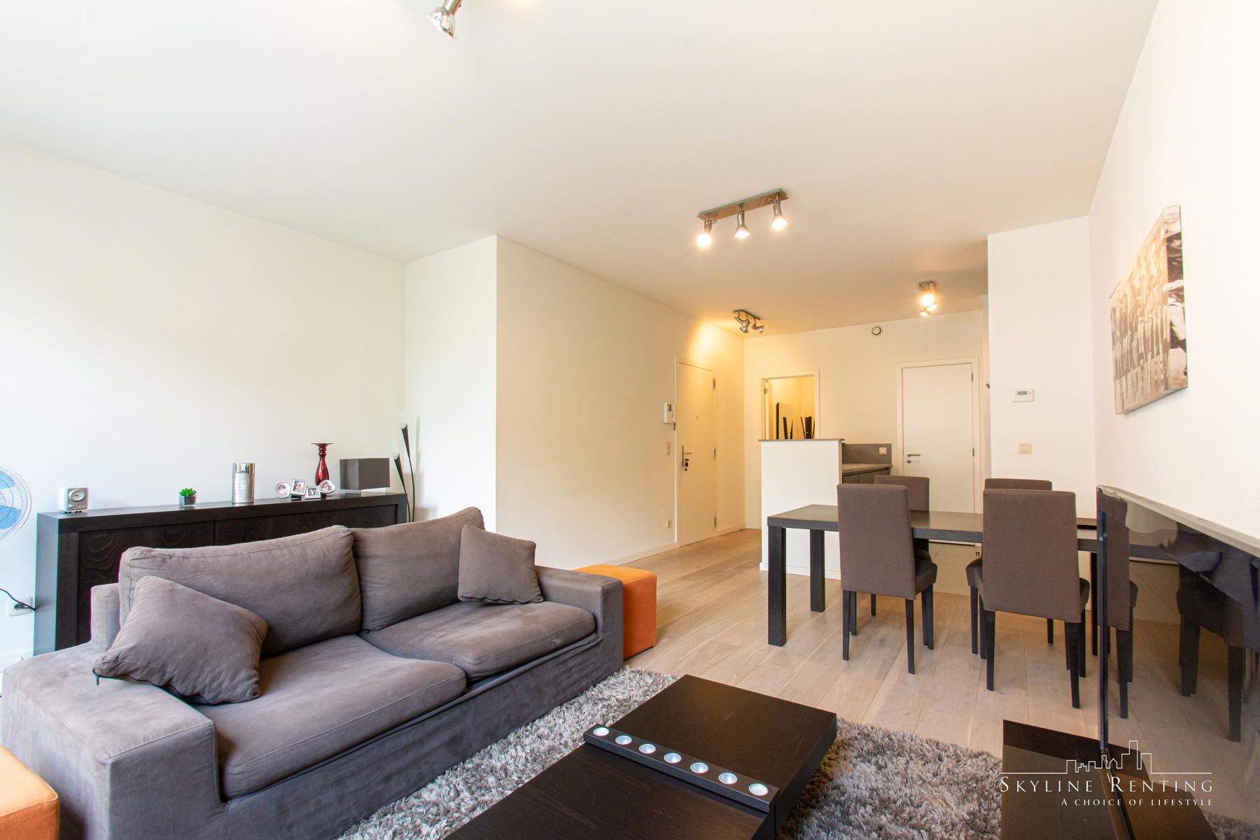 Gemeubeld appartement 1 SLPK (Sint-Katelijneplein) - TERRAS foto 3