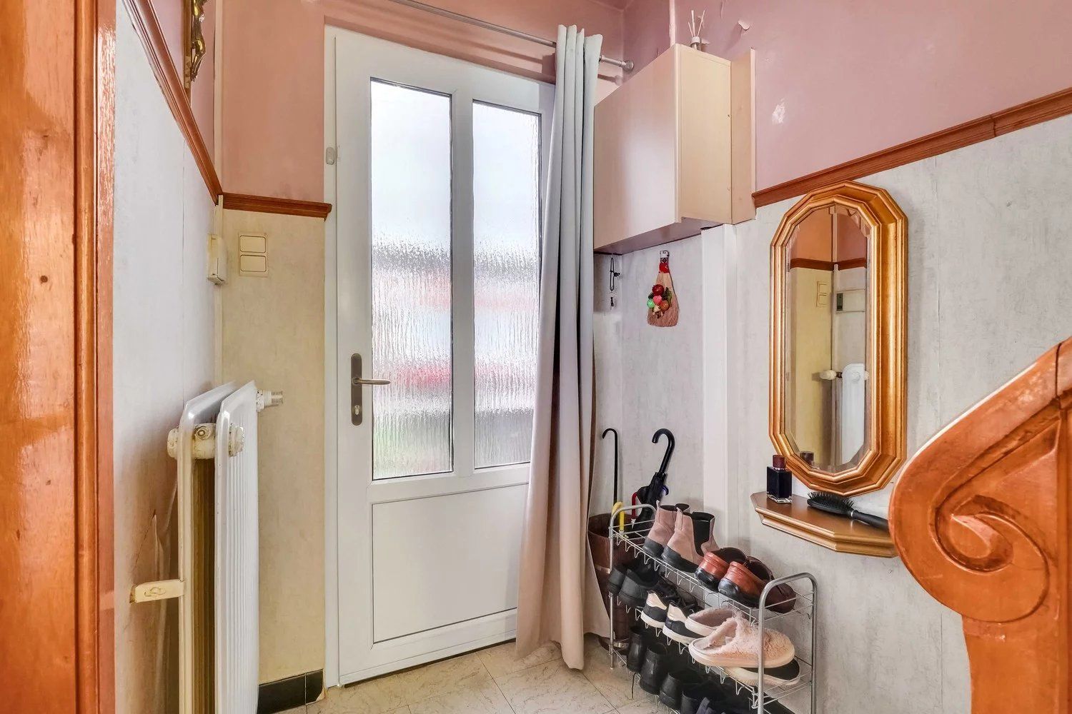 Ruime, te renoveren halfopen woning foto 18