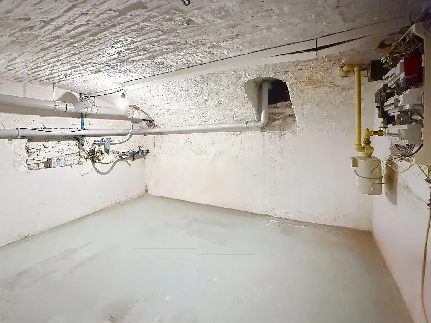 Gezellige gerenoveerde rijwoning met 3 slaapkamers in Kortrijk foto 7